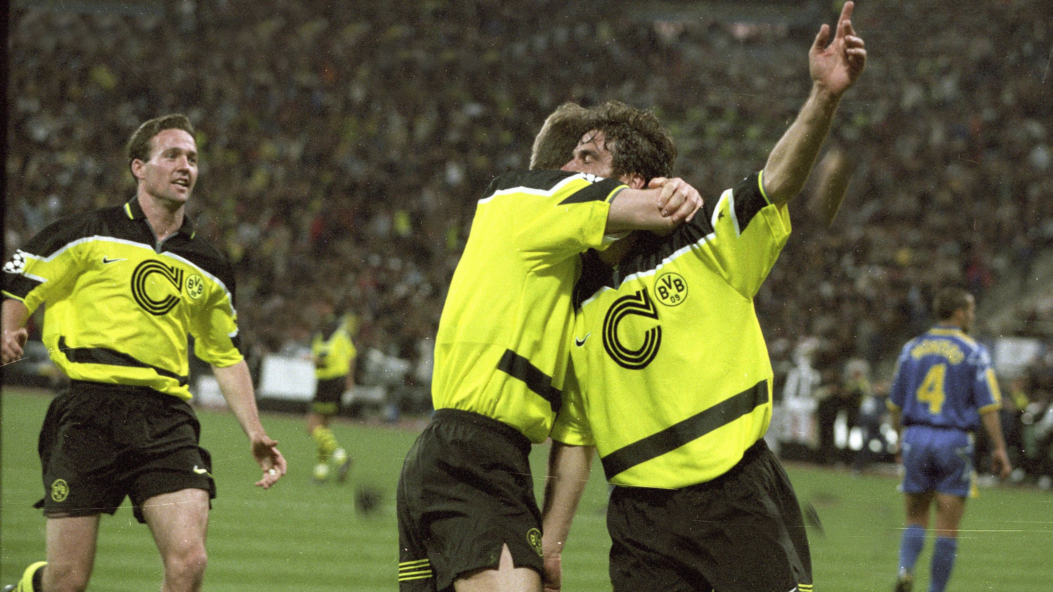 <strong>28. Mai 1997: Borussia Dortmund vs. Juventus Turin - Endstand: 3:1</strong><br>Ausgerechnet im Münchner Olympiastadion feierte der BVB 1997 seinen bis dato größten Erfolg auf internationaler Bühne. Gegen das Turiner Starensemble um Zinedine Zidane, Didier Deschamps und den jungen Alessandro del Piero wurden Doppelpacker Karl-Heinz Riedle und Lars Ricken mit seinem Lupfer zu den schwarz-gelben Helden.