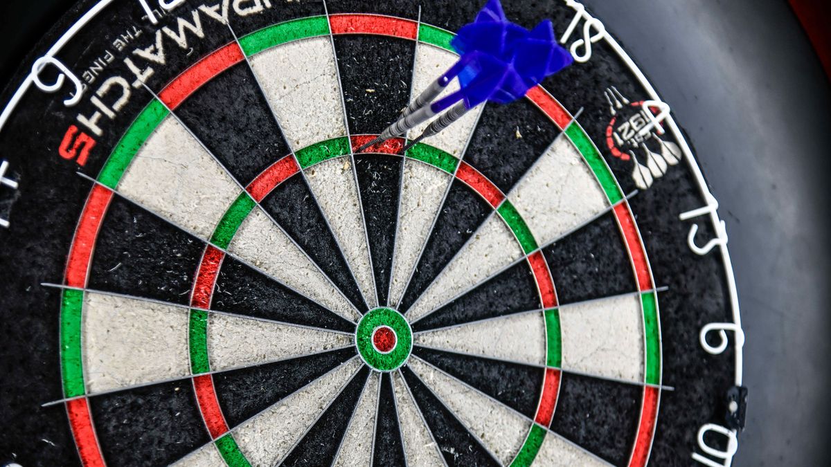 Dartverein DC Ally Polly Haldern ** NUR FÜR REDAKTIONELLE ZWECKE ** EDITORIAL USE ONLY **<p>Eine Dartscheibe im Dartverein DC Ally Polly in Haldern (Dartsarena), am Dienstag, 04.11.2025 in Rees-Hal...