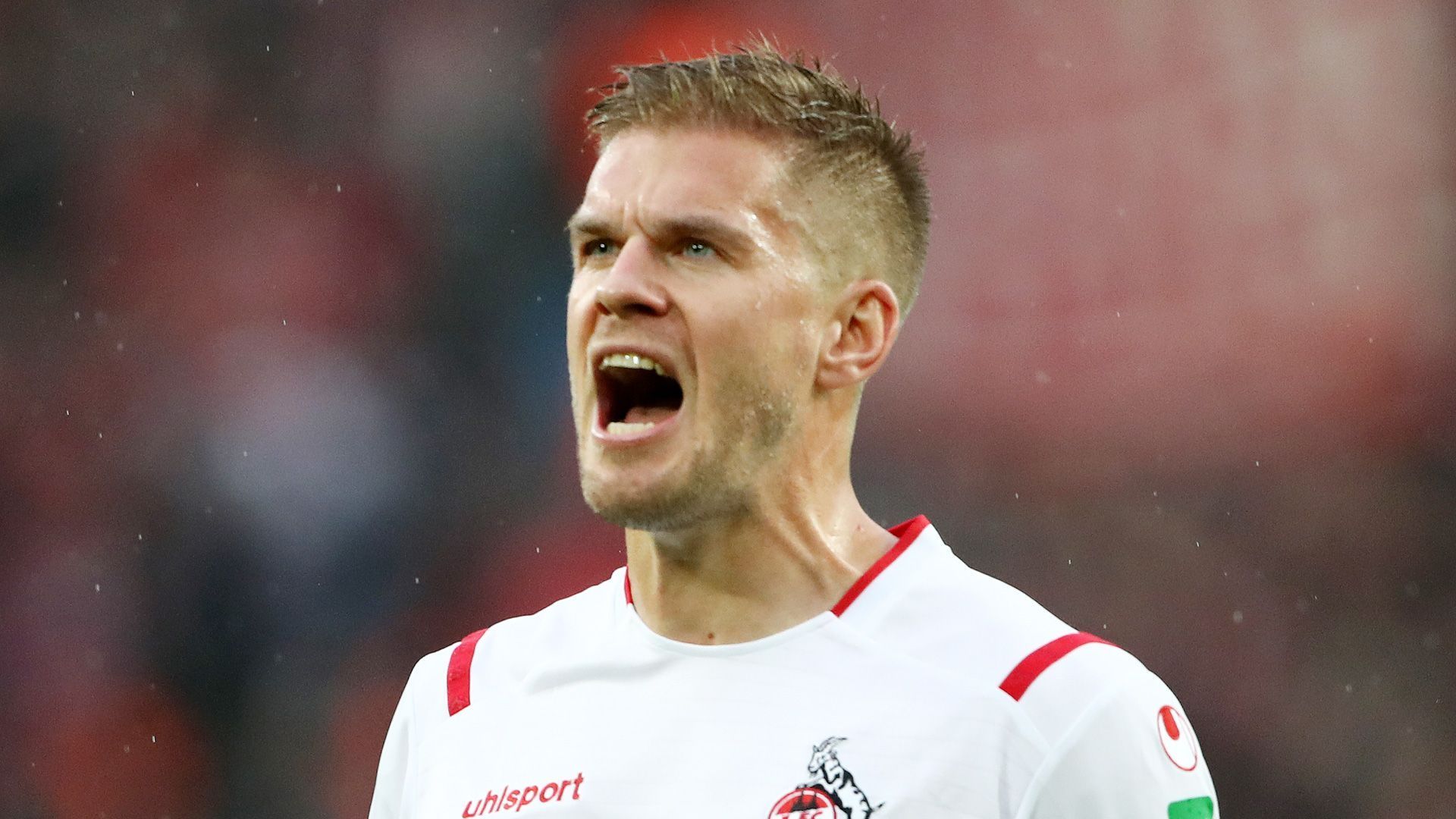 
                <strong>Simon Terodde (1. FC Köln)</strong><br>
                "Das war eine emotionale Achterbahnfahrt. Als klar war, dass es zählt, waren meine Mitspieler längst in der eigenen Hälfte. Also habe ich mich noch kurz alleine gefreut"(Stürmer Simon Terodde vom Fußball-Bundesligisten 1. FC Köln über seine Gefühle nach dem Tor zum 1:0 beim 3:0 gegen den SC Paderborn. Der Video-Assistent prüfte drei Minuten lang eine mögliche Abseitsposition)
              