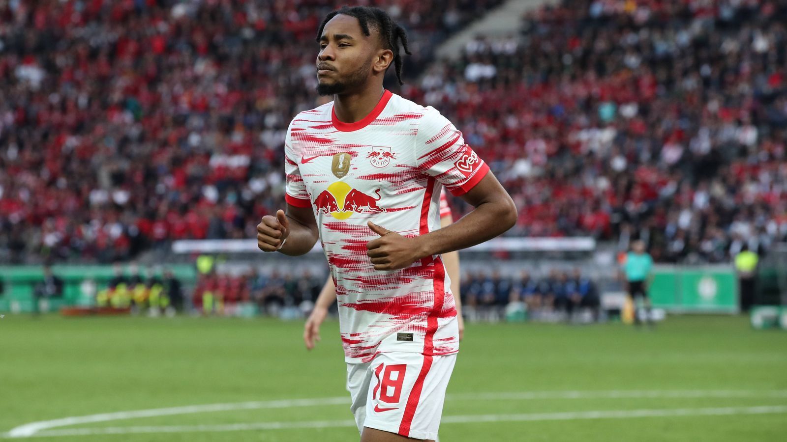 
                <strong>Hängende Spitze: Christopher Nkunku (RB Leipzig)</strong><br>
                Marktwert: 80 Millionen Euro
              