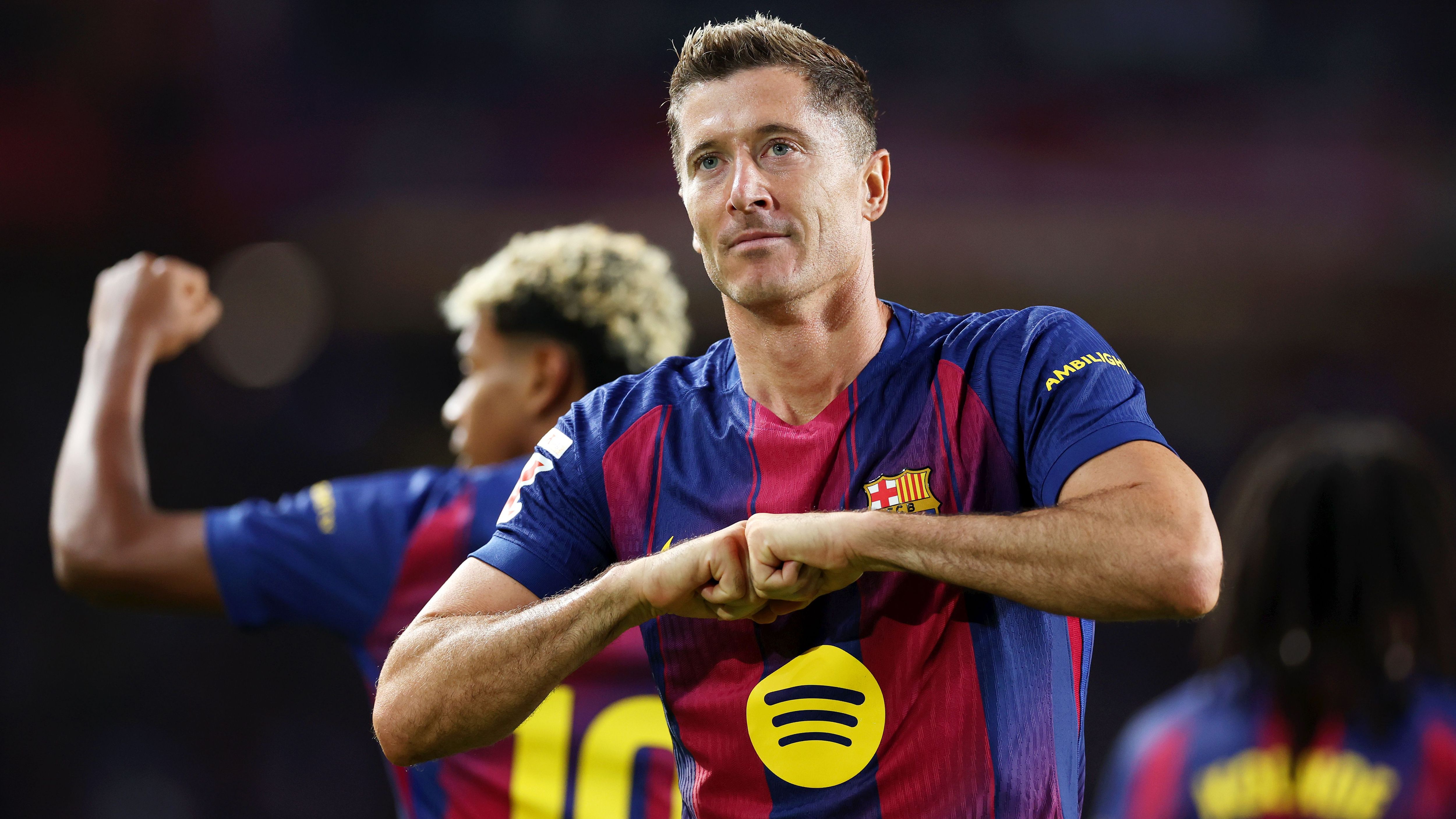 <strong>Robert Lewandoswki (geboren am 21.08.1988)</strong><br><strong>Verein:</strong> FC Barcelona<br><strong>Marktwert:</strong> 10 Millionen Euro<br><strong>Nationalität:</strong> Polnisch
