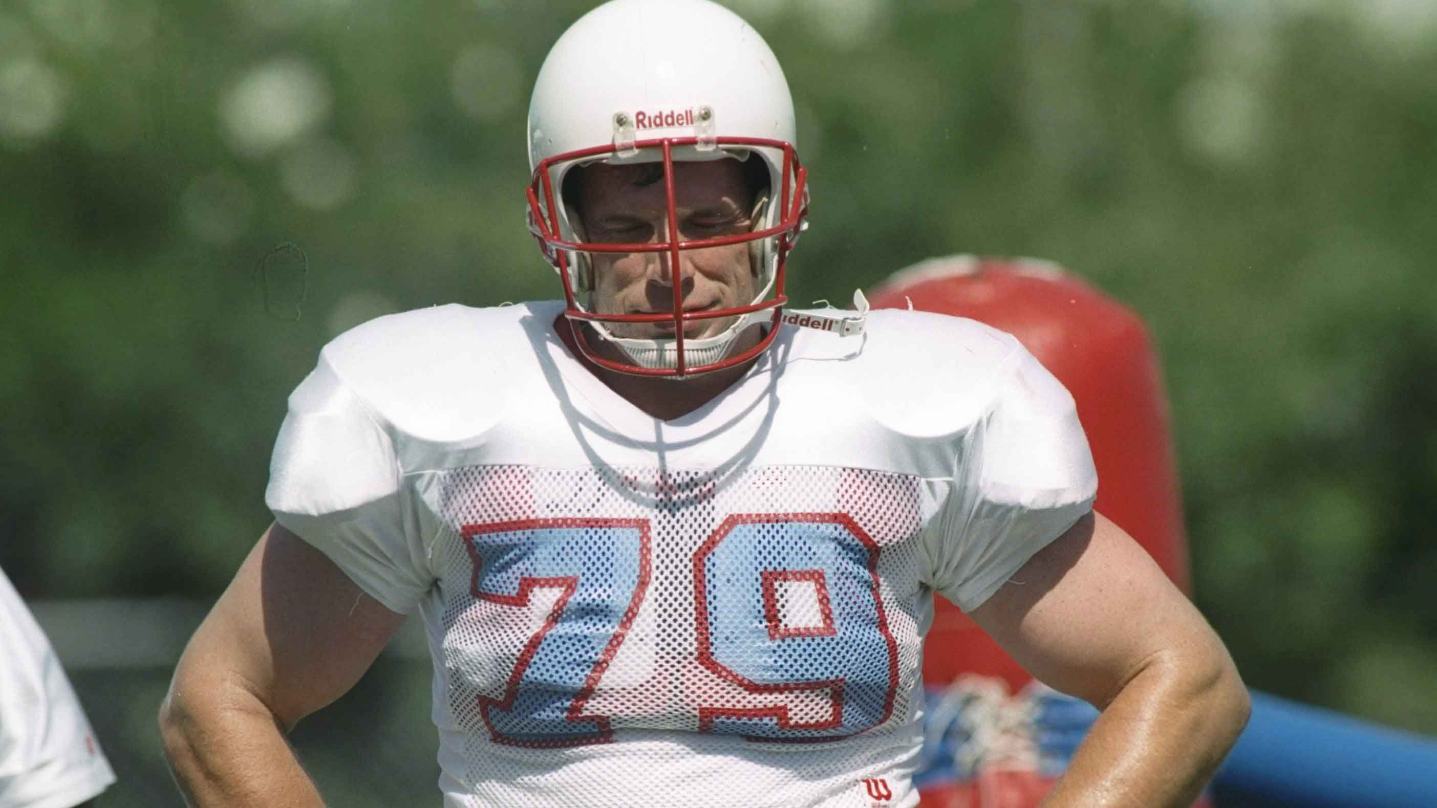 <strong>Tennessee Titans</strong><br>
                • Franchise-Rekord (all-time): Ray Childress (1985-95): 75,5<br>• Franchise-Rekord (eine Saison): William Fuller (1991): 15