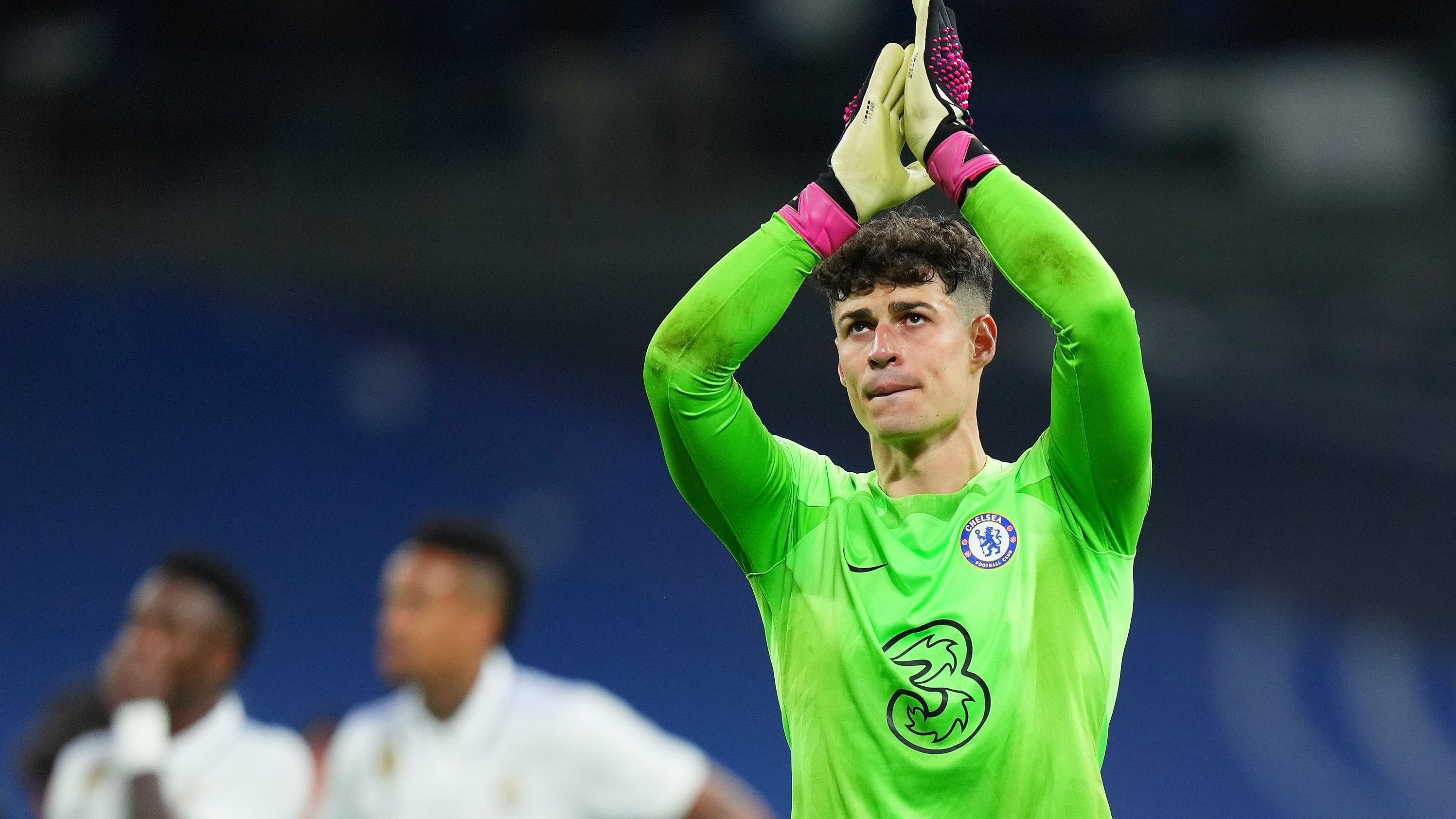 <strong>Kepa Arrizabalaga</strong><br>Mit Chelsea-Keeper Kepa Arrizabalaga waren die Bayern schon sehr weit. "Wir sind gestern oder vorgestern dicht dran gewesen, hätten Kepa präsentieren können", verriet Vorstandsboss Jan-Christian Dreesen am Tag nach dem Supercup im Zuge der Vorstellung von Harry Kane. Doch daraus wurde nichts. Real Madrid leiht den Spanier für ein Jahr aus, in Madrid soll er den verletzten Thibaut Courtois ersetzen.