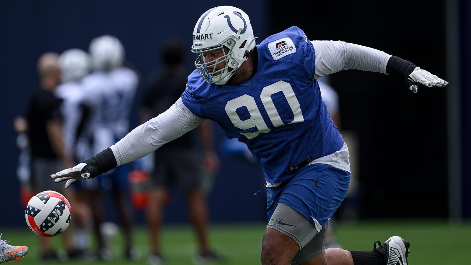 
                <strong>Platz 9: Grover Stewart (Indianapolis Colts)</strong><br>
                &#x2022; Gesamt-Rating: 85<br>
              