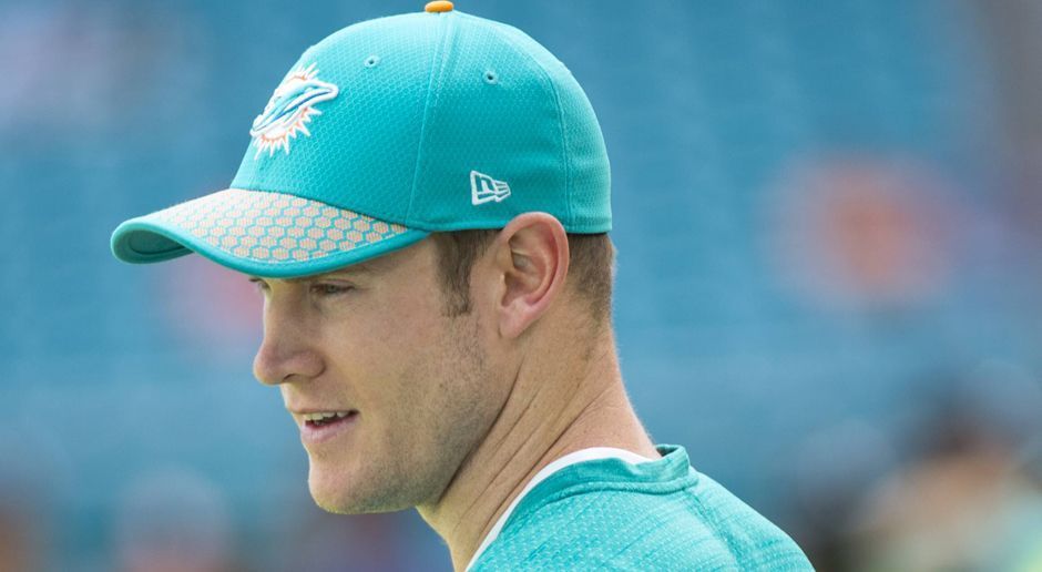 
                <strong>Miami Dolphins</strong><br>
                Die Dolphins dürften an elfter Stelle picken. Quarterback Ryan Tannehill (Bild) ist gesetzt, wenn er nach seiner langen Verletzungspause wieder fit ist. Und genau das ist die große Frage: Ist er fit und bleibt er es auch? Sollte der Plan mit Tannehill nicht aufgehen, haben die Dolphins ein Problem. Das könnten sie mit einem Trade mit den Browns an die vierte Stelle lösen. Dort wird auf jeden Fall eines der vier Top-Talente verfügbar sein.
              