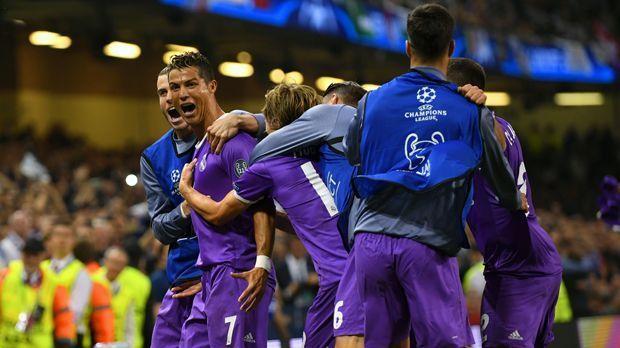 
                <strong>Platz 1 - Real Madrid</strong><br>
                Land: SpanienPunkte im UEFA-Klub-Ranking: 151,799
              