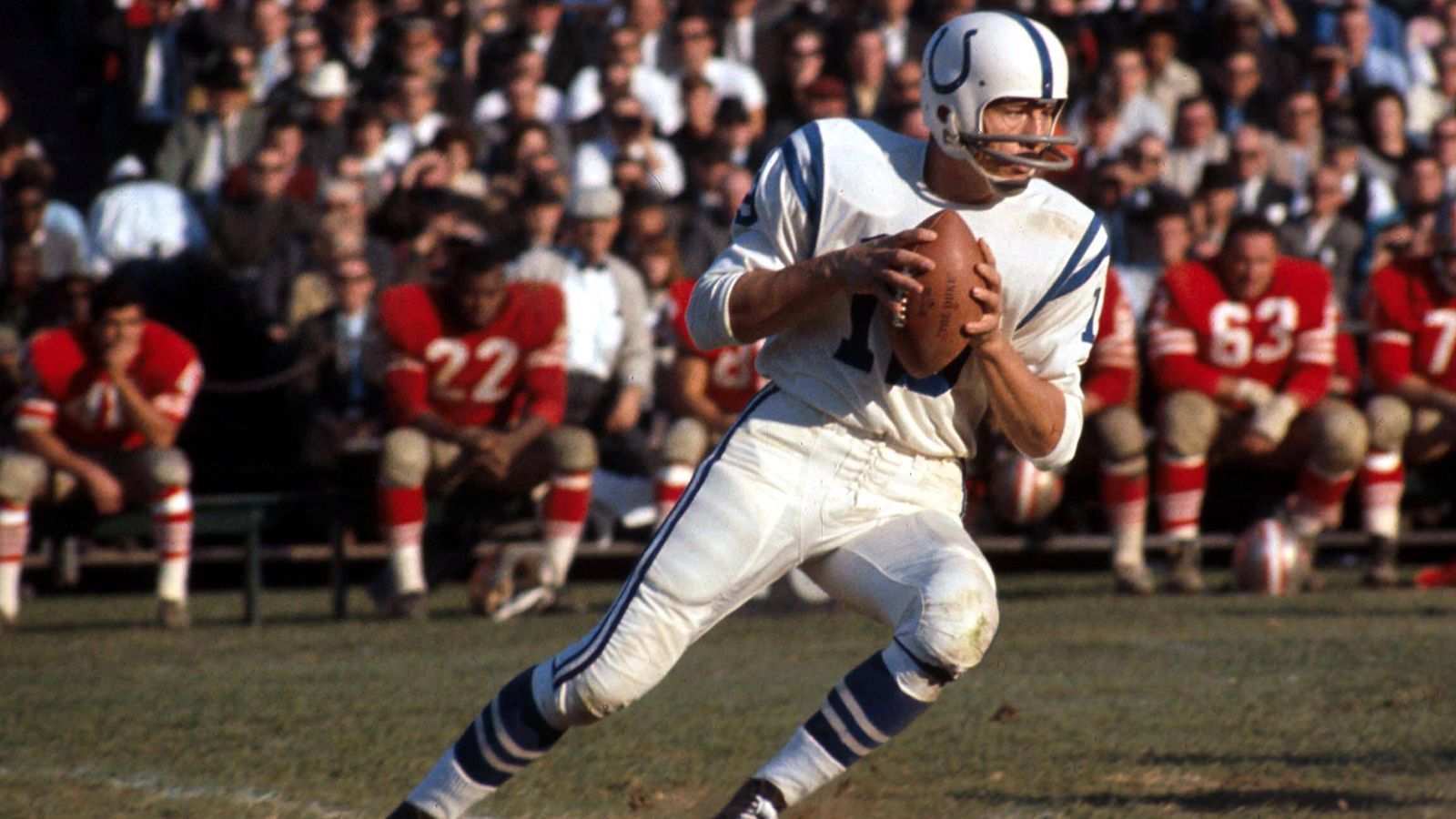<strong>Super Bowl V</strong><br>
                Baltimore Colts&nbsp;-&nbsp;Dallas Cowboys 16:13 (17. Januar 1971)<br>Stadion:&nbsp;Orange Bowl Stadium (Miami)
