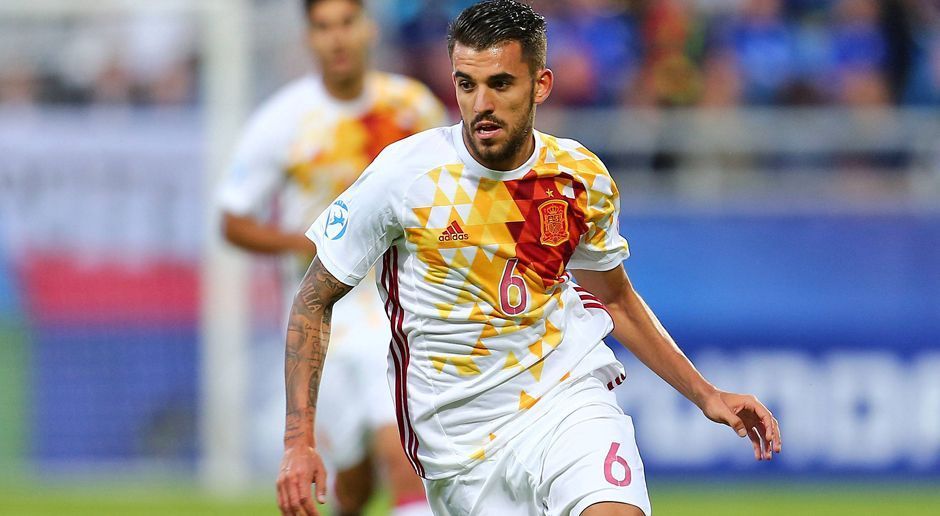 
                <strong>Zentraler Mittelfeldspieler: Dani Ceballos (Spanien)</strong><br>
                Mit seinen Leistungen bei der U21-EM sorgt Dani Ceballos mächtig für Furore. Laut "Marca" sind Real Madrid und der FC Barcelona am Eigengewächs von Real Betis interessiert. Der erst 20-Jährige spielt im zentralen Mittelfeld, kann auch links oder als Spielmacher eingesetzt werden. Seine Technik ist dabei herausragend. Ceballos ist schwer vom Ball zu trennen und wird die deutsche Defensive im Finale sehr auf die Probe stellen.
              