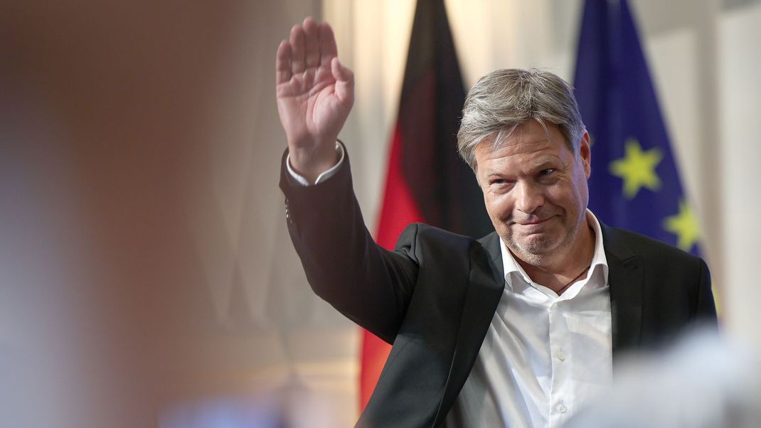 Robert Habeck, hier beim Abschied aus dem Bundeswirtschaftsministerium, verlässt nun auch den Bundestag.