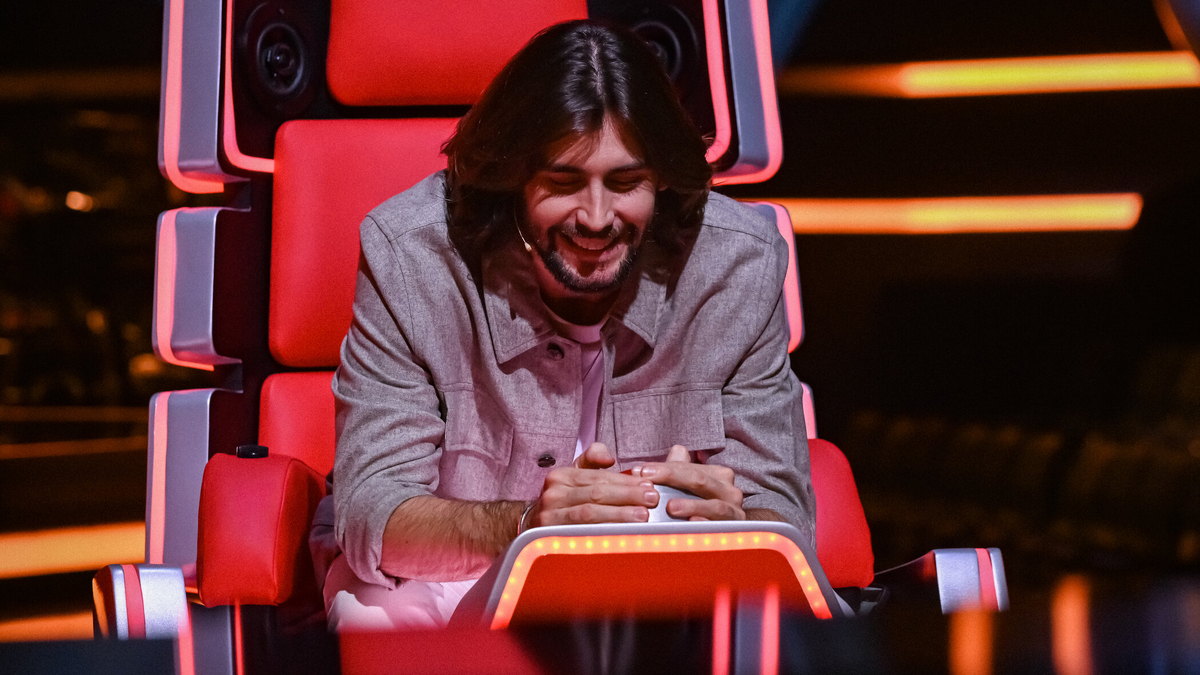 Coach und Sänger Alvaro Soler