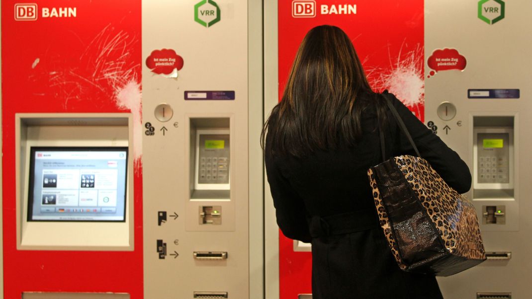 Die Deutsche Bahn will den Verkauf von Tickets für Reisen durch Europa vereinfachen.