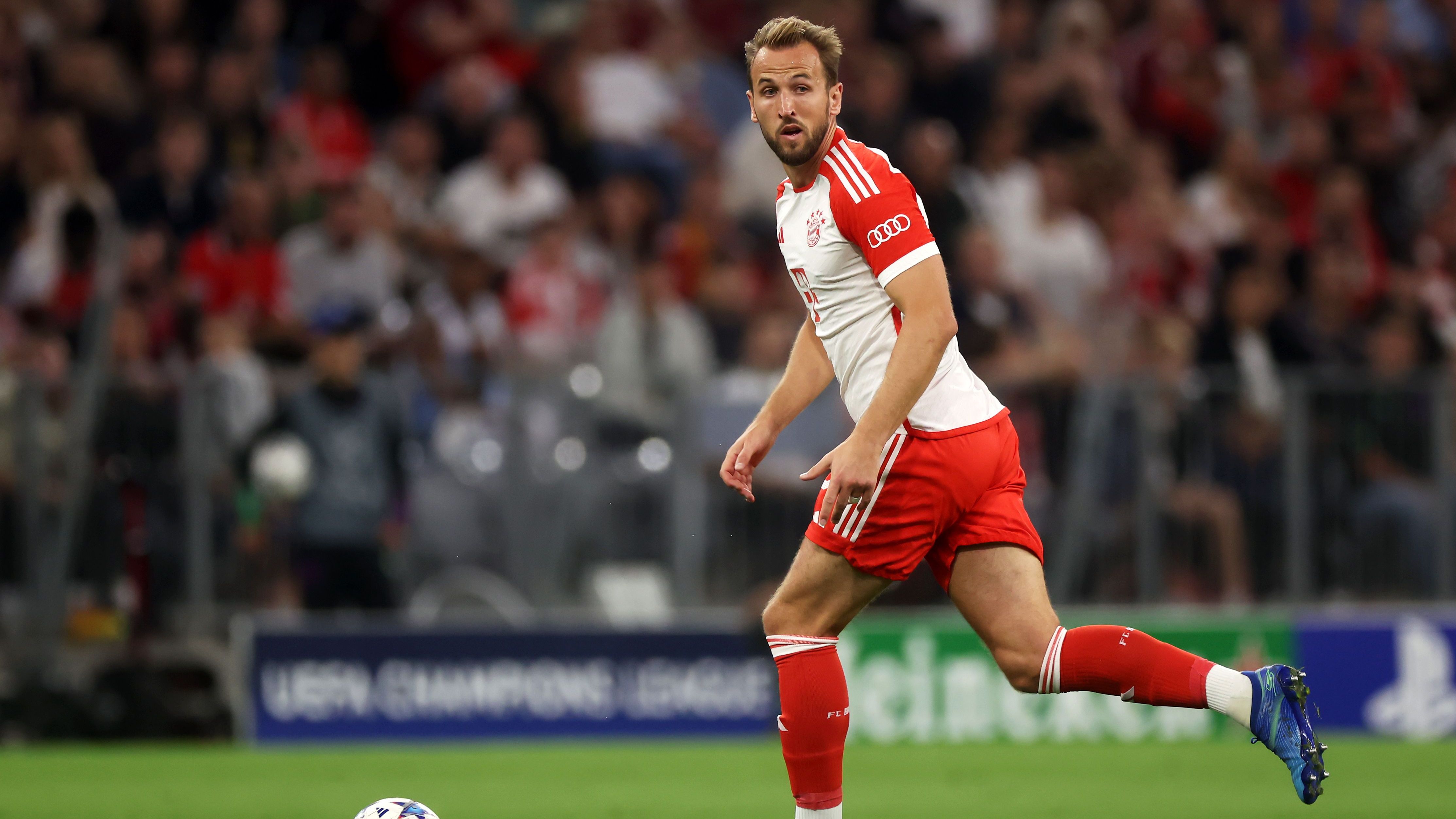 <strong>Harry Kane (FC Bayern München)</strong><br>Kommt im ersten Abschnitt selbst nicht in gute Schussposition, lässt aber durch clevere Pässe seine Nebenleute glänzen. Trifft per Elfmeter zum zwischenzeitlichen 3:1 – natürlich absolut sicher. Für einen Mittelstürmer seiner Klasse wieder erstaunlich mannschaftsdienlich unterwegs. Wird kurz vor Spielende ausgewechselt. <em><strong>ran</strong></em><strong>-Note: 2</strong>