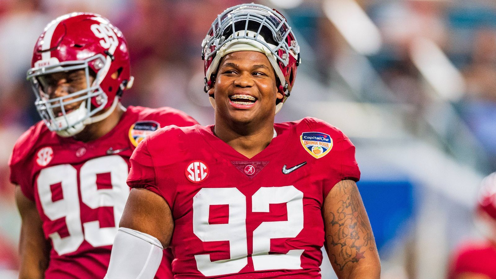 
                <strong>Defensive Line</strong><br>
                1. Alabama, 85 Punkte (Foto: Quinnen Williams)2. Clemson, 73 Punkte3. Georgia, 65 Punkte
              