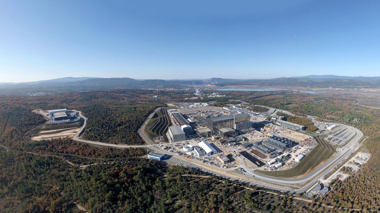 In Südfrankreich wird der Fusionsreaktor ITER gebaut. Hier soll eines Tages schon ein richtiges Sonnenfeuer brennen.