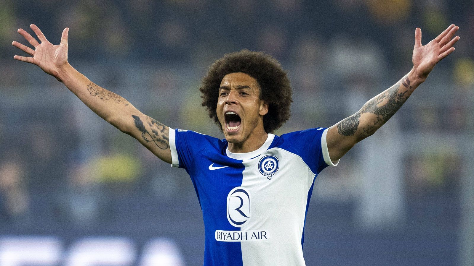 <strong>Axel Witsel (Atletico Madrid)</strong><br>Gibt den rechten Mann in der Dreierkette, hat dort alle Hände voll zu tun. Nahezu alle BVB-Angriffe laufen über seine Seite. Klärt einige Male solide, ehe er beim 1:0 wie die gesamte Abwehrreihe zum Statisten wird. Macht durch einen Stellungsfehler die Lücke für Maatsen zum 2:0 für Dortmund auf. Auch danach ohne Sicherheit und Stabilität.&nbsp;<strong>ran-Note: 5</strong>