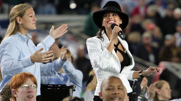 <strong>Alicia Keys</strong><br>
                2013: Alicia Keys beim Super Bowl zwischen den Baltimore Ravens und den San Francisco 49ers.