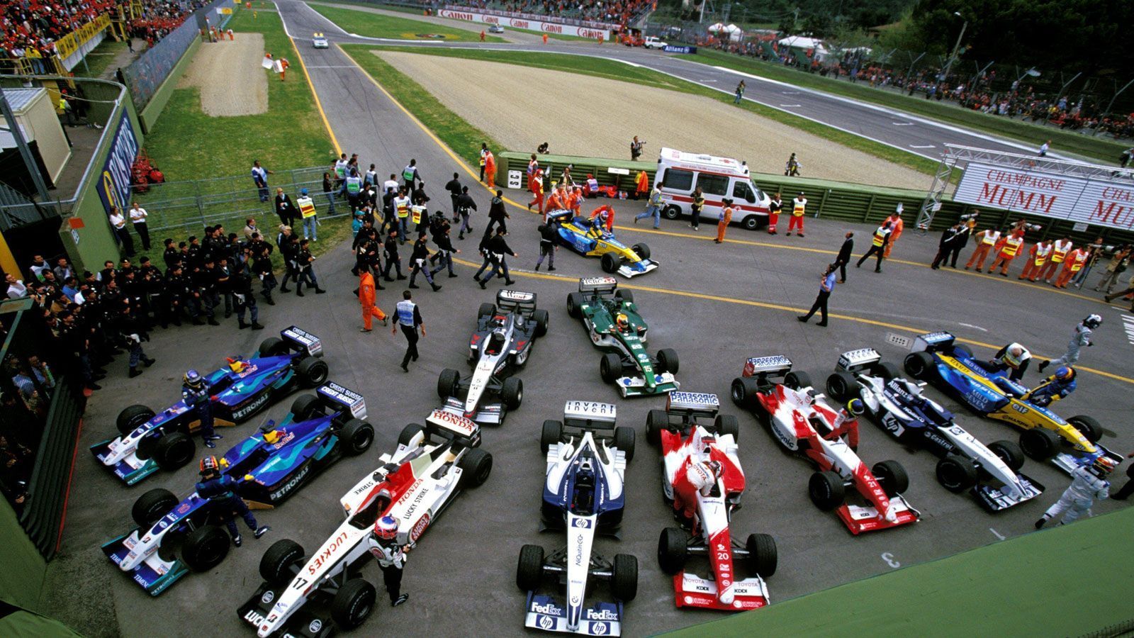 
                <strong>13. Rennen Imola: Grand Prix Dell'emilia Romagna</strong><br>
                Ort: Autodromo Enzo e Dino FerrariDatum: 1. November 2020
              