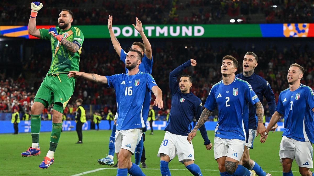 Italien gewinnt in Dortmund
