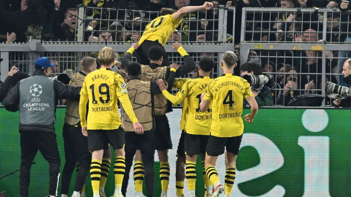 Marcel Sabitzer ( 20, Borussia Dortmund) jubelt nach dem Tor zum 4:2 mit der Mannschaft 17.04.2024 Fussball, Champions League, Borussia Dortmund vs Atletica Madrid, Signal Iduna Park, Dortmund, NRW...