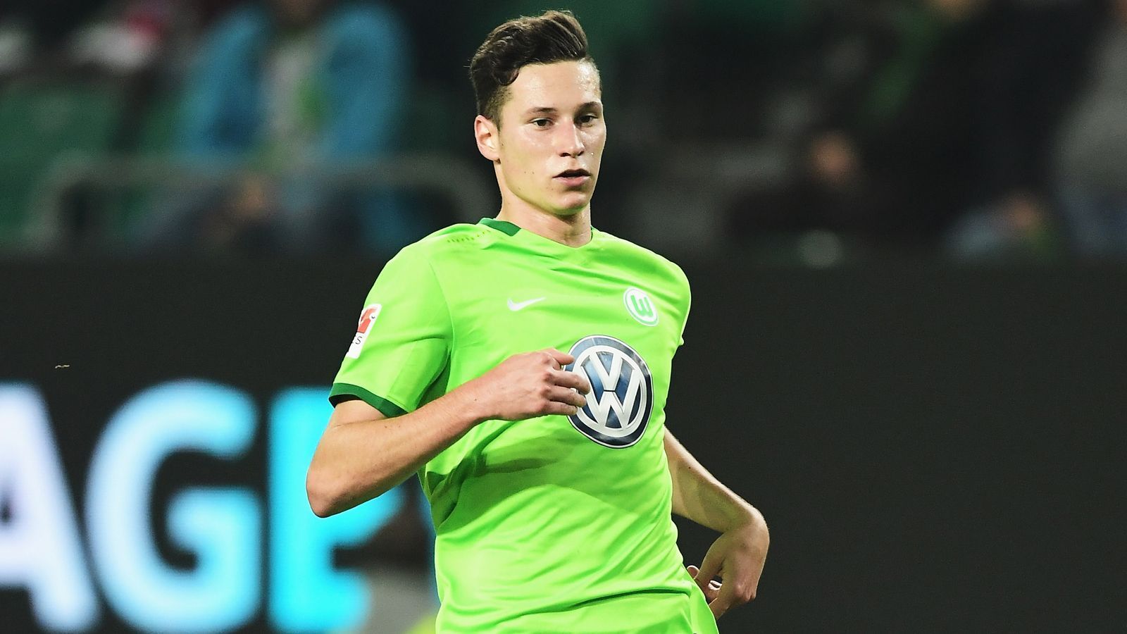 
                <strong>Platz 4: Julian Draxler - 36 Millionen Euro Ablöse</strong><br>
                Platz 4: Julian Draxler. Wintertransferperiode 2016/17: Für 36 Millionen Euro vom VfL Wolfsburg zu Paris St. Germain.
              