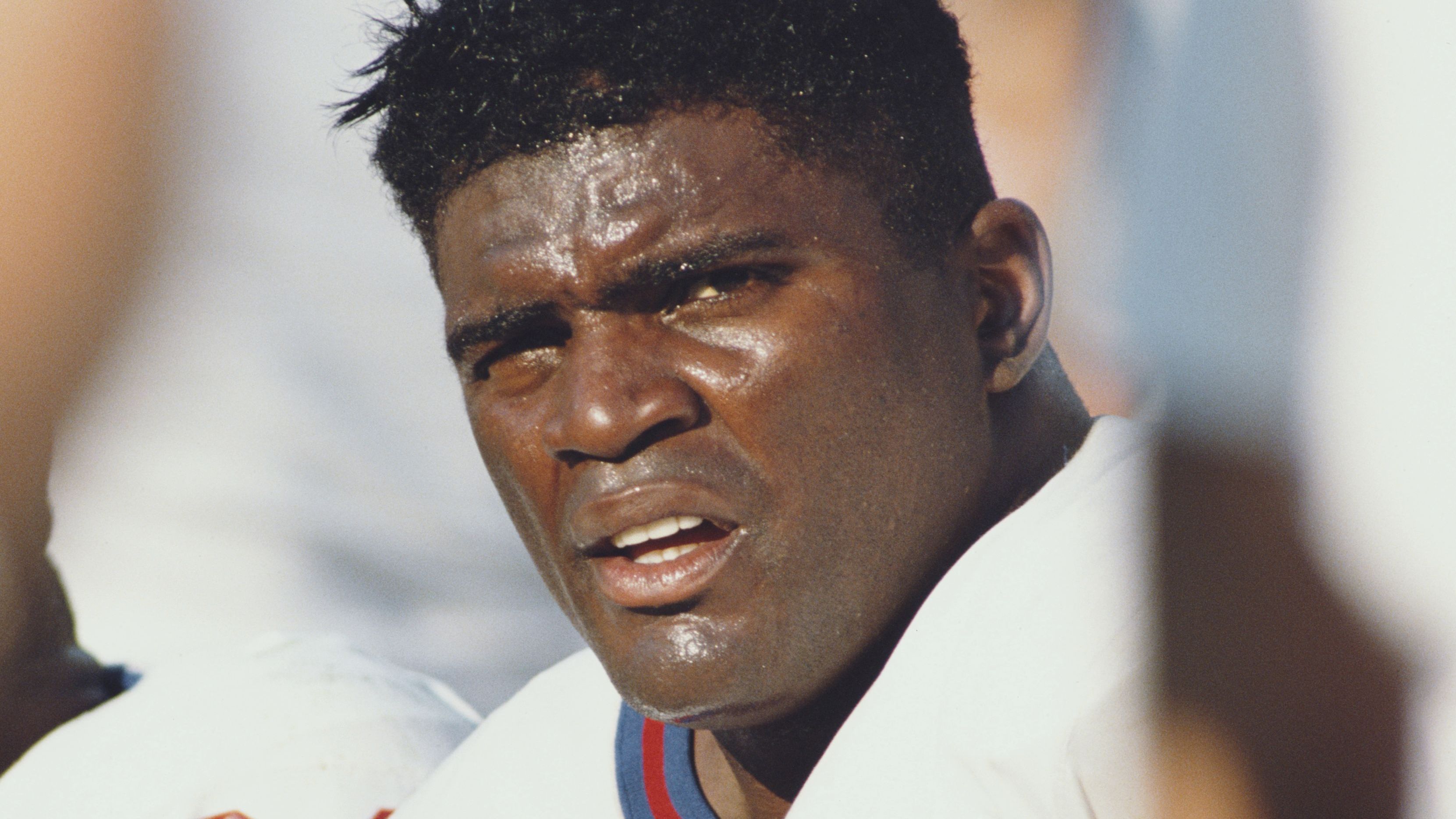 <strong>Pick 2: Lawrence Taylor (Linebacker)</strong><br>Team: New York Giants, 1981<br>Honorable Mention: Julius Peppers, Marshall Faulk