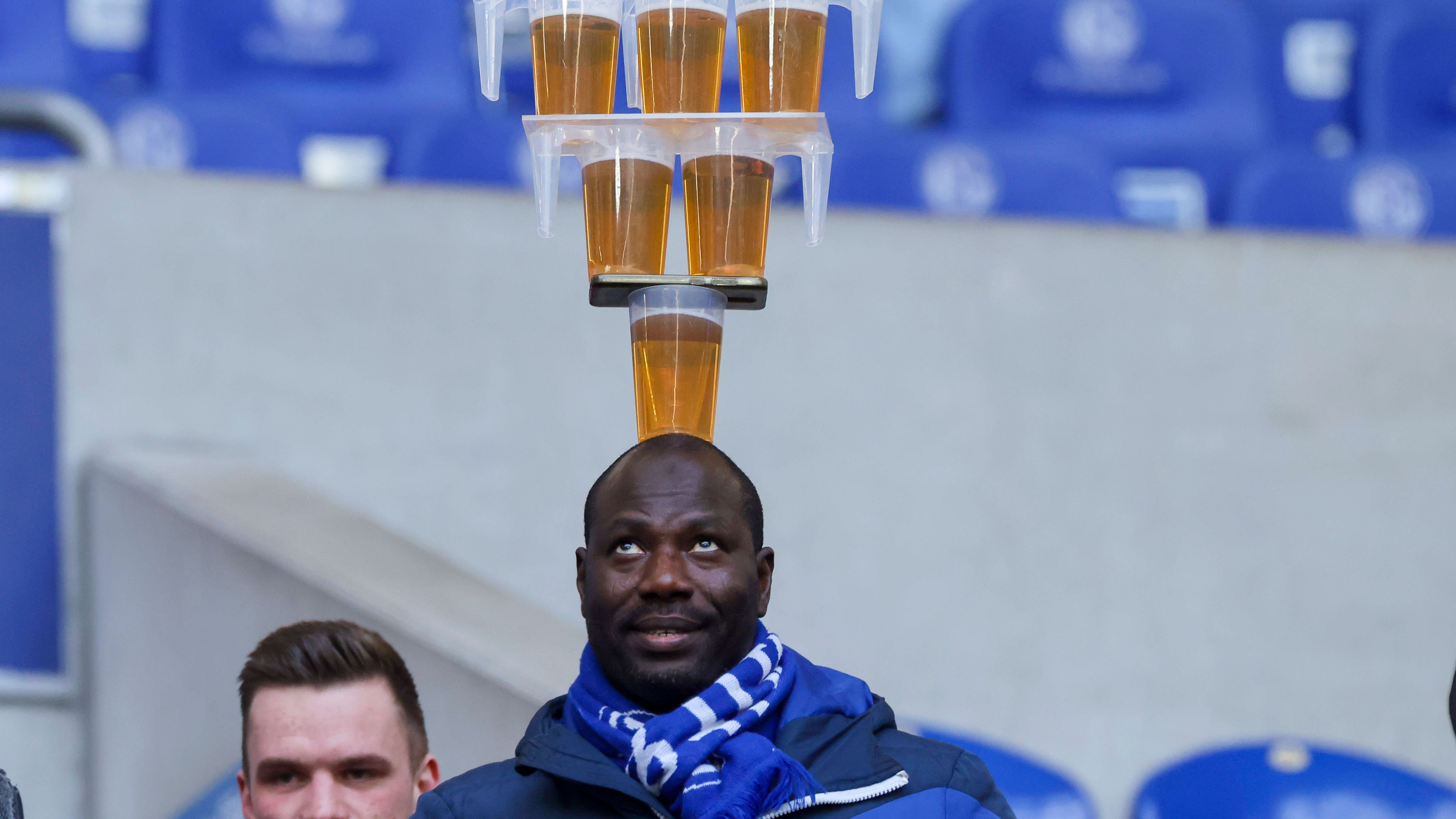 <strong>FC Schalke 04</strong><br>Bier: 5,10 Euro<br>Wurst: 3,80 Euro