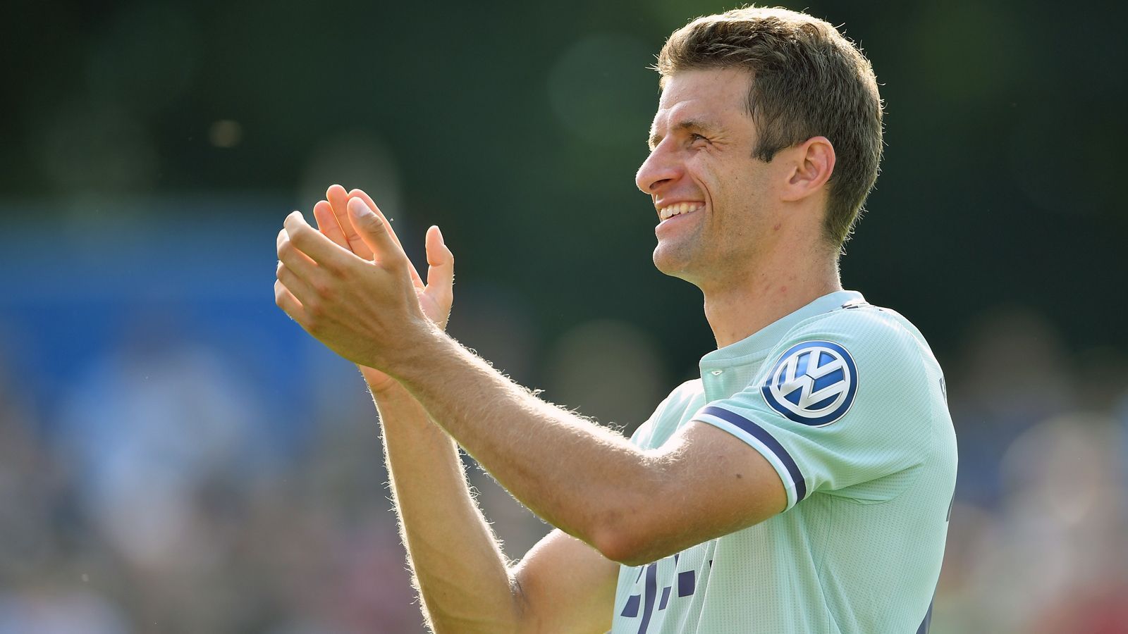 
                <strong>Platz 6 - Thomas Müller (FC Bayern München)</strong><br>
                Im Verein seit: 1. Juli 2009Spielte zuvor für: FC Bayern München IIPosition: RechtsaußenAlter: 28 Jahre
              