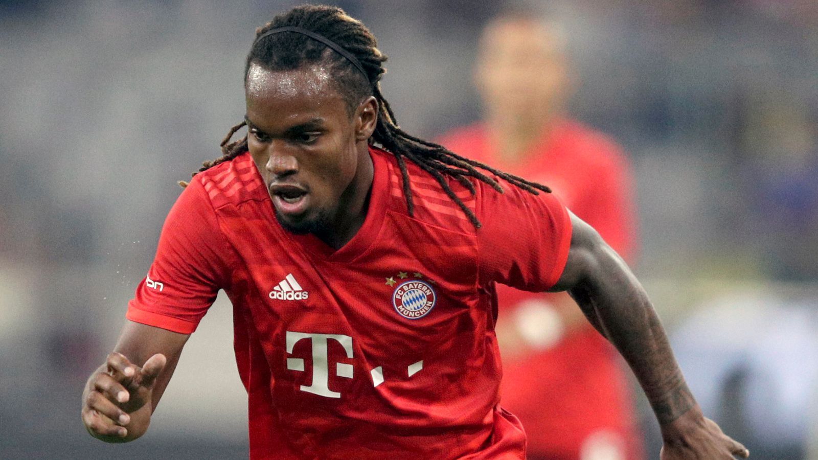 
                <strong>Renato Sanches</strong><br>
                Kommt 20 Minuten vor Schluss für Alaba und übernimmt dessen Position, bleibt aber unauffällig. ran-Note: 3
              