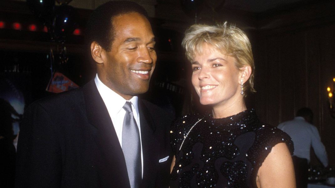 Bild aus glücklichen Tagen: O.J. Simpson mit seiner später ermordeten Frau Nicole Brown Simpson