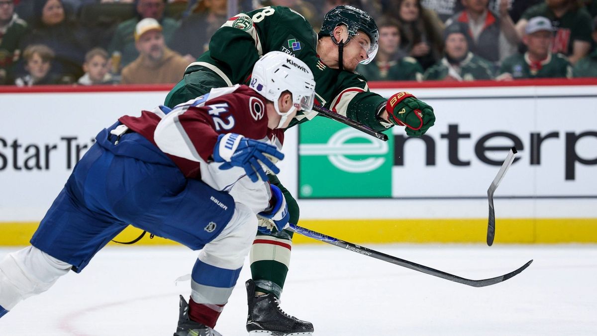 Drittes Saisonspiel für Nico Sturm (hinten)