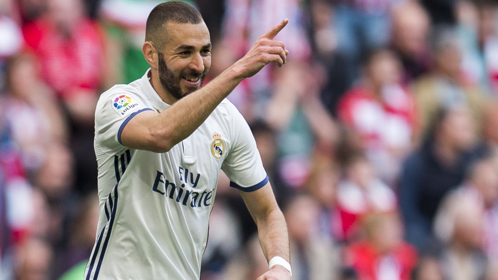 
                <strong>Platz 10: Karim Benzema (Real Madrid) </strong><br>
                232 Tore in 470 SpielenVerein: Real Madrid
              