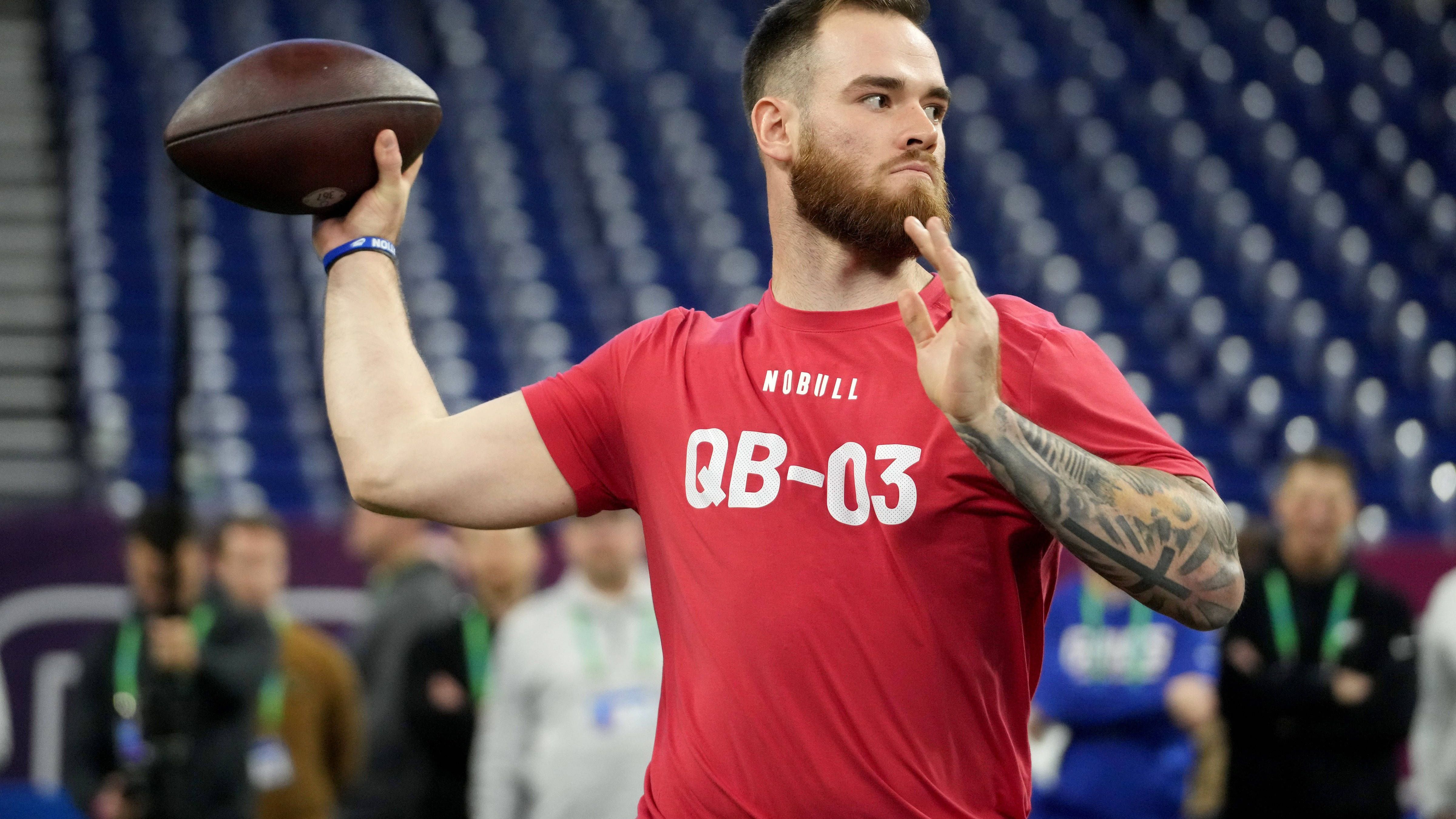 <strong>Devin Leary (Baltimore Ravens, Runde 6, Pick 218)</strong>&nbsp;<br>Dass die Ravens einen Quarterback picken, war nicht unbedingt abzusehen. Es ist möglich, dass Leary der 3. Quarterback hinter dem Superstar Lamar Jackson und dem Veteran Josh Johnson sein wird, konkurriert dafür aber mit&nbsp;Malik Cunningham. Er kann hinter diesen beiden Passgebern lernen und die Hoffnung haben, vielleicht eines Tages Jacksons Backup zu werden.