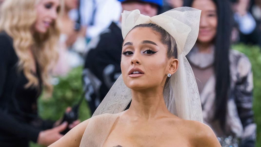 Ariana Grande bereut ihre Beauty-Eingriffe