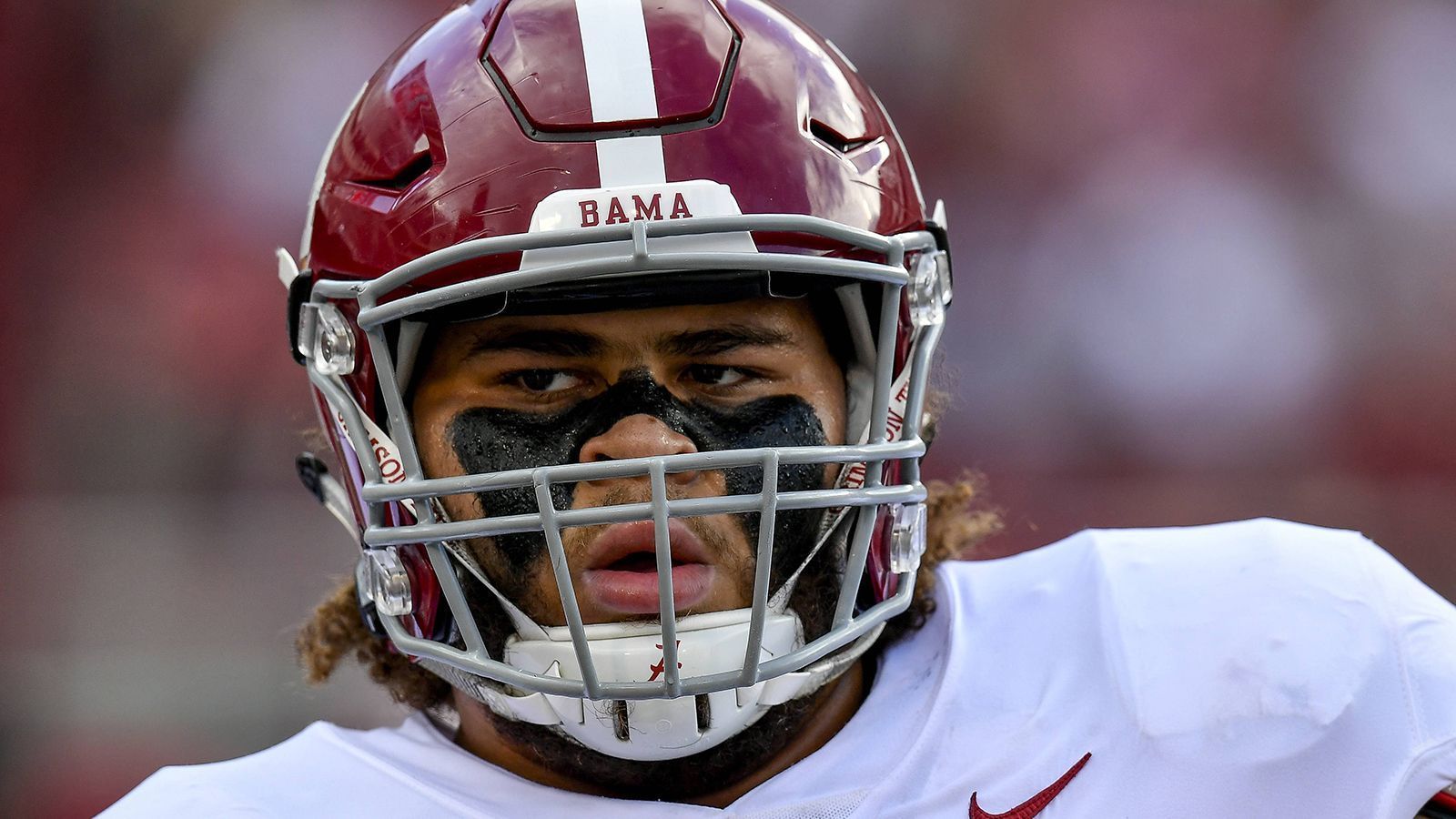 
                <strong>8. Pick - Arizona Cardinals: Jedrick Wills (Alabama)</strong><br>
                Nach dem Trade für DeAndre Hopkins braucht Murray nun noch die passende O-Line-Stärke. Wills ist die zweitbeste Option im Draft und für den Erfolg von Arizona absolut notwendig.
              