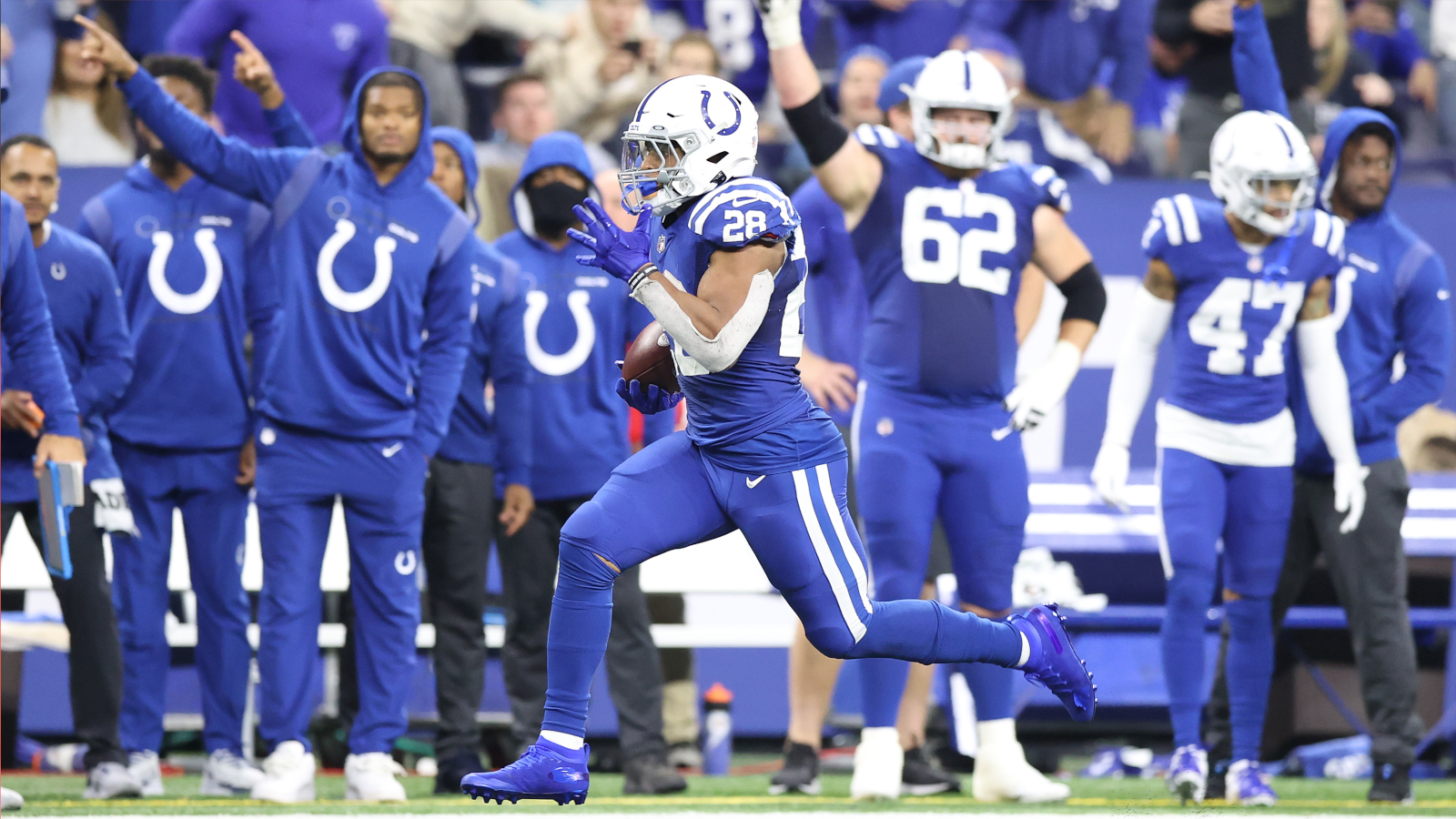 
                <strong>Platz 11: Indianapolis Colts</strong><br>
                &#x2022; <strong>0,529 - </strong>27 Siege, 24 Niederlagen - <br>&#x2022; Restliche Spiele: vs. Patriots, @Cardinals, vs. Raiders, @Jaguars<br>
              