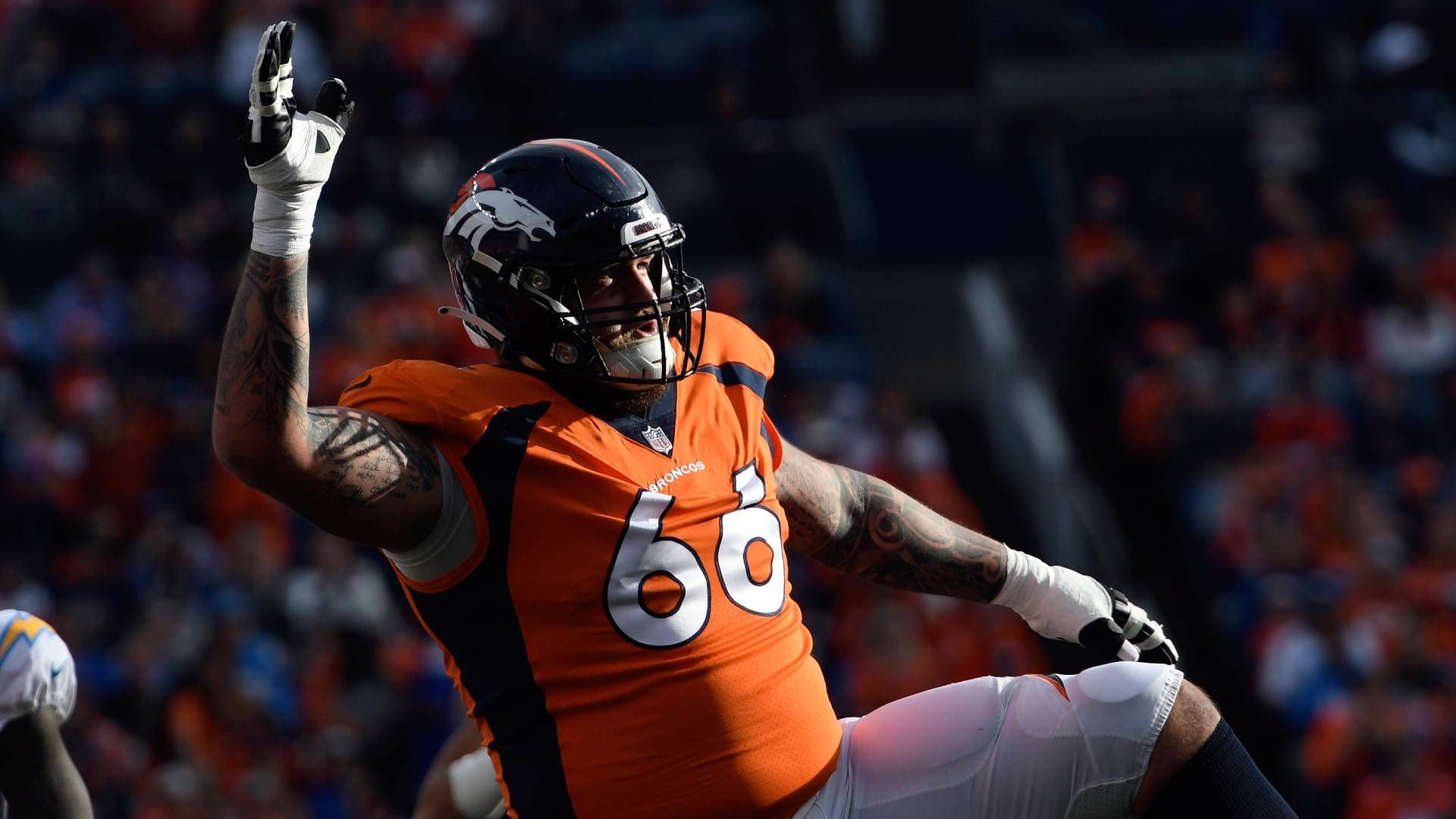 <strong>G Dalton Risner (letztes Team: Denver Broncos)</strong><br>
                Dalton Risner ist ein guter Run Blocker mit Schwächen in der Pass Protection. Ein Verbleib in Denver erscheint unwahrscheinlich und generell scheint Risner einen schwierigen Stand bei anderen Teams zu haben. Die teils katastrophalen Leistungen der Broncos aus der Vorsaison dürften da eine Rolle spielen.
