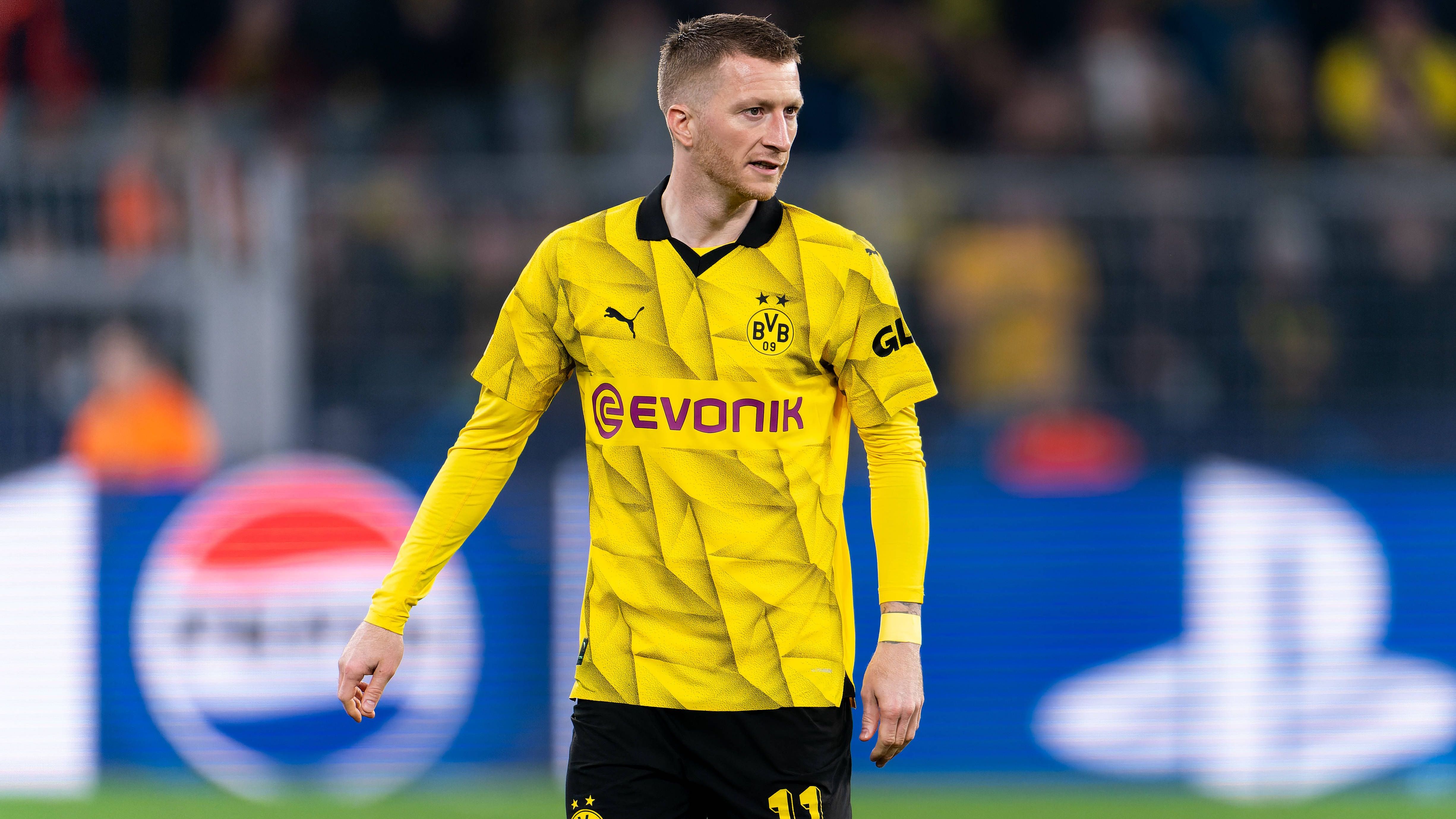 <strong>Marco Reus (Borussia Dortmund)</strong><br>Kommt acht Minuten vor Schluss für Adeyemi. <strong><em>ran</em>-Note:</strong>&nbsp;Ohne Bewertung