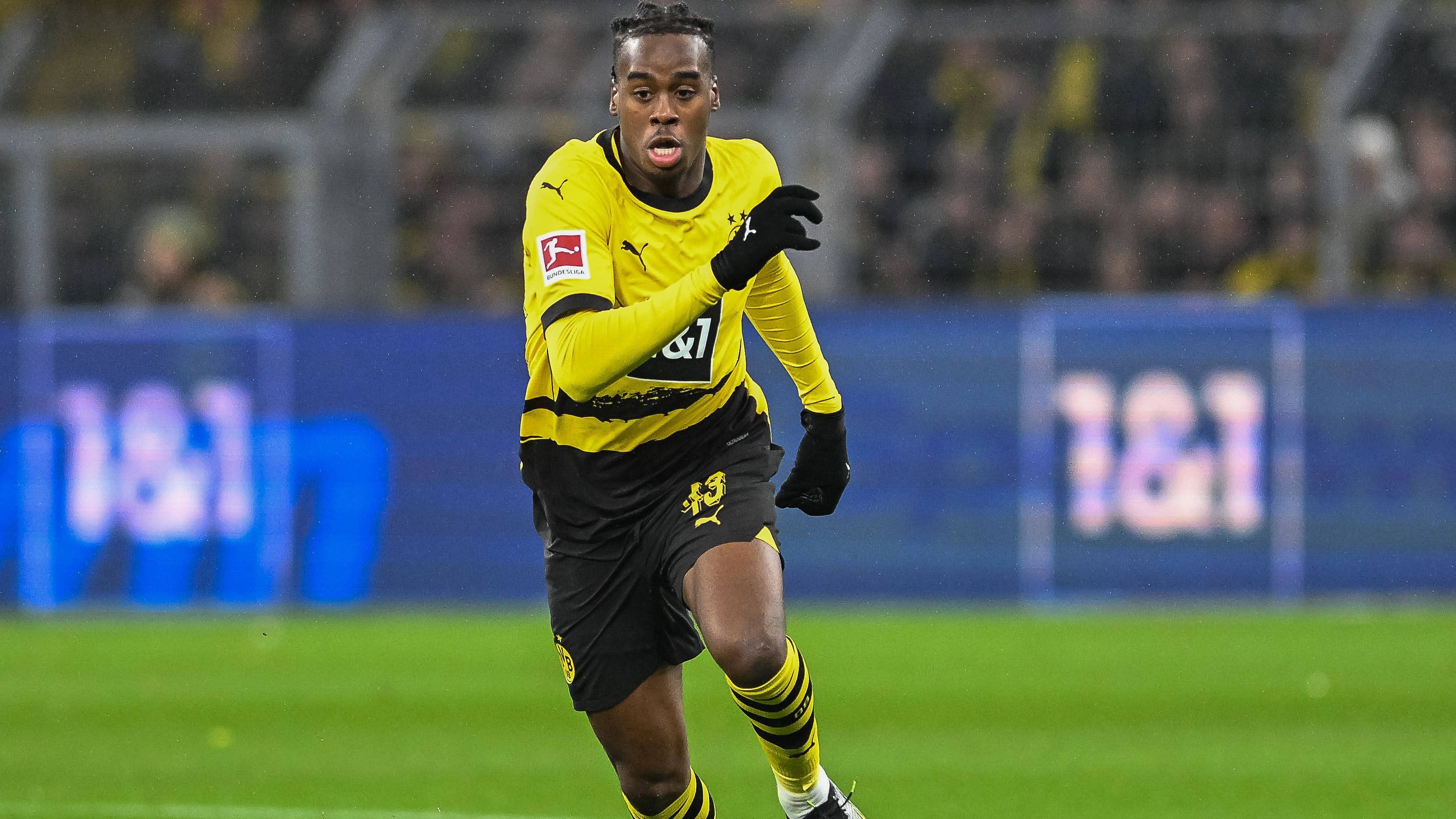 <strong>Jamie Bynoe-Gittens (Borussia Dortmund)</strong>
<br>Nach dem Platzverweis von Hummels wird der Engländer geopfert und muss schon nach 19 Minuten für Süle Platz machen. Wenige Aktionen bis dahin, verzückte die Fans aber mit einem sehenswerten Dribbling. <strong><em>ran</em>-Note: 3</strong>