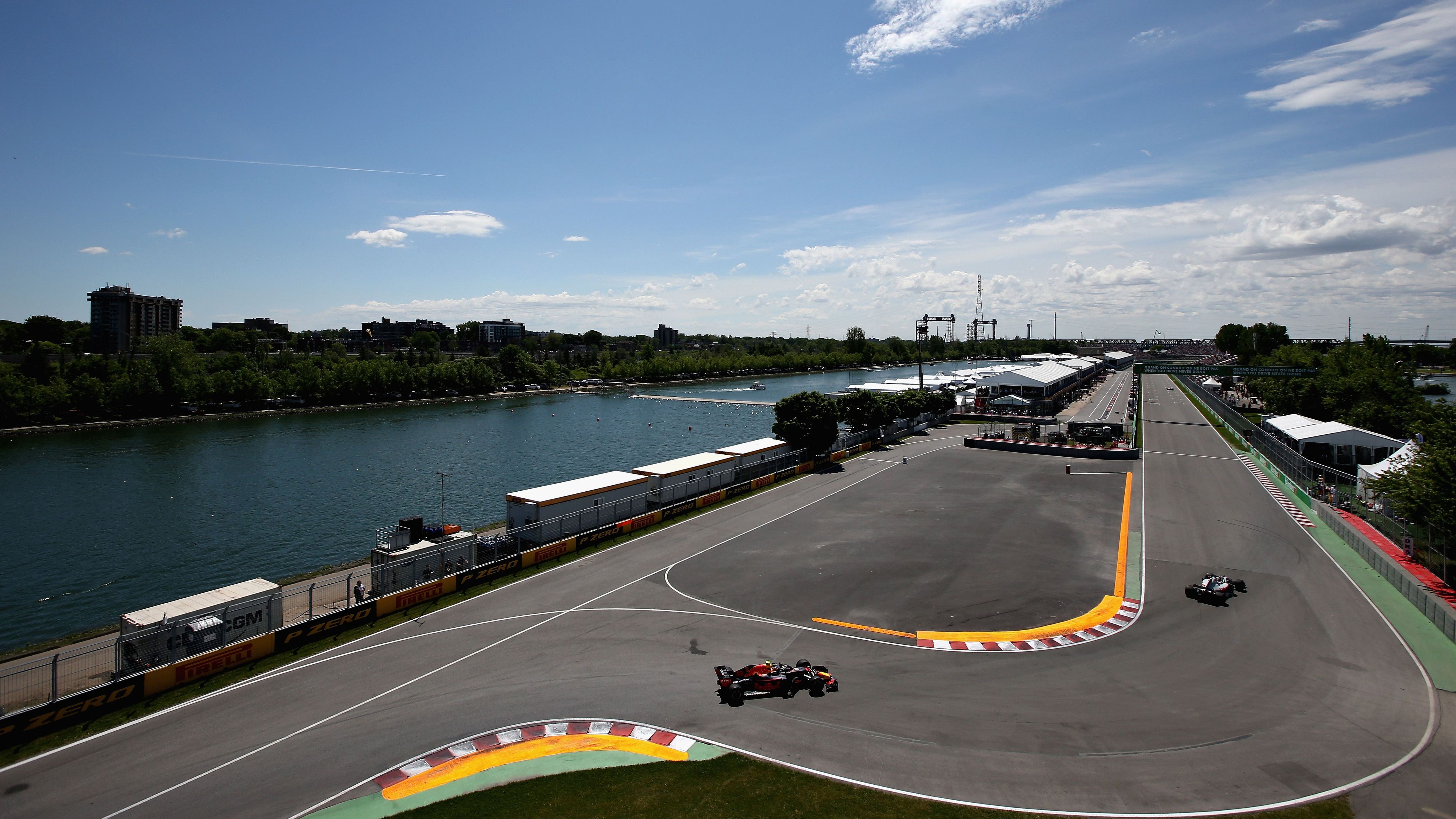 
                <strong>Circuit Gilles-Villeneuve Montreal, Kanada</strong><br>
                Die Rennstrecke liegt auf künstlichen Flussinsel Ile Notre-Dame und ist nach dem 1982 verstorbenen kanadischen Rennfahrer Gilles Villeneuve benannt. Die 4,36 Kilometer lange Strecke gehört seit 1978 zum Rennkalender. Nachdem der Grand Prix 2009 aussetzte, ist die Strecke seit 2010 wieder dauerhaft zurück. Sieben seiner 91 Grand Prix-Siege holte hier Michael Schumacher und ist damit auch in Kanada Rekordsieger.
              