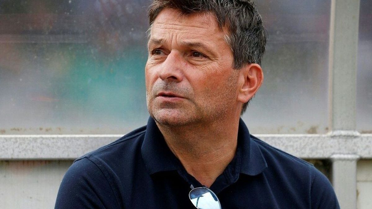 Christian Heidel wehrt sich gegen die Aussagen von Backs