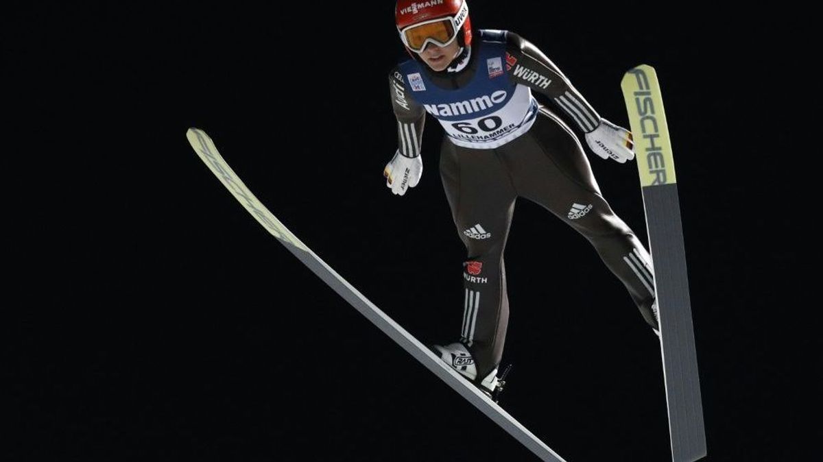 Katharina Althaus springt im japanischen Sapporo erneut aufs Podium