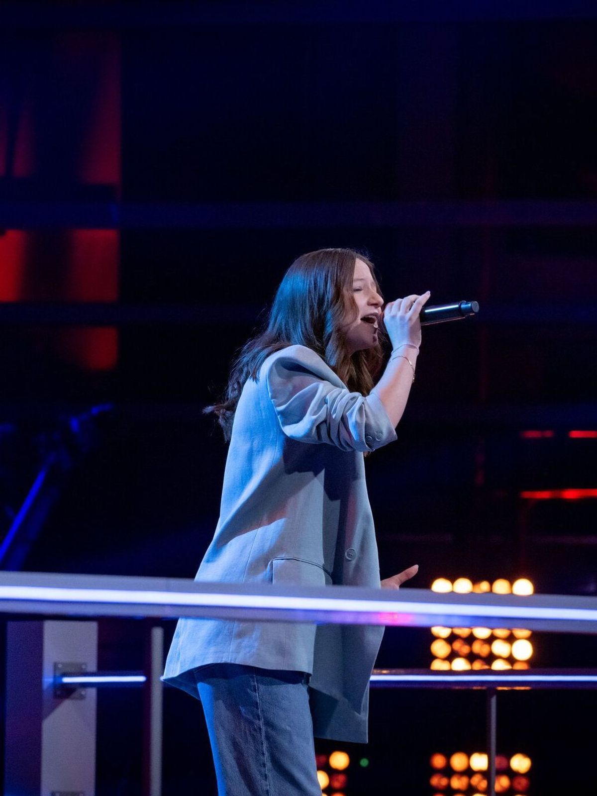 Christina singt zusammen mit Erik und Riley in den Battles von "The Voice Kids" 2024