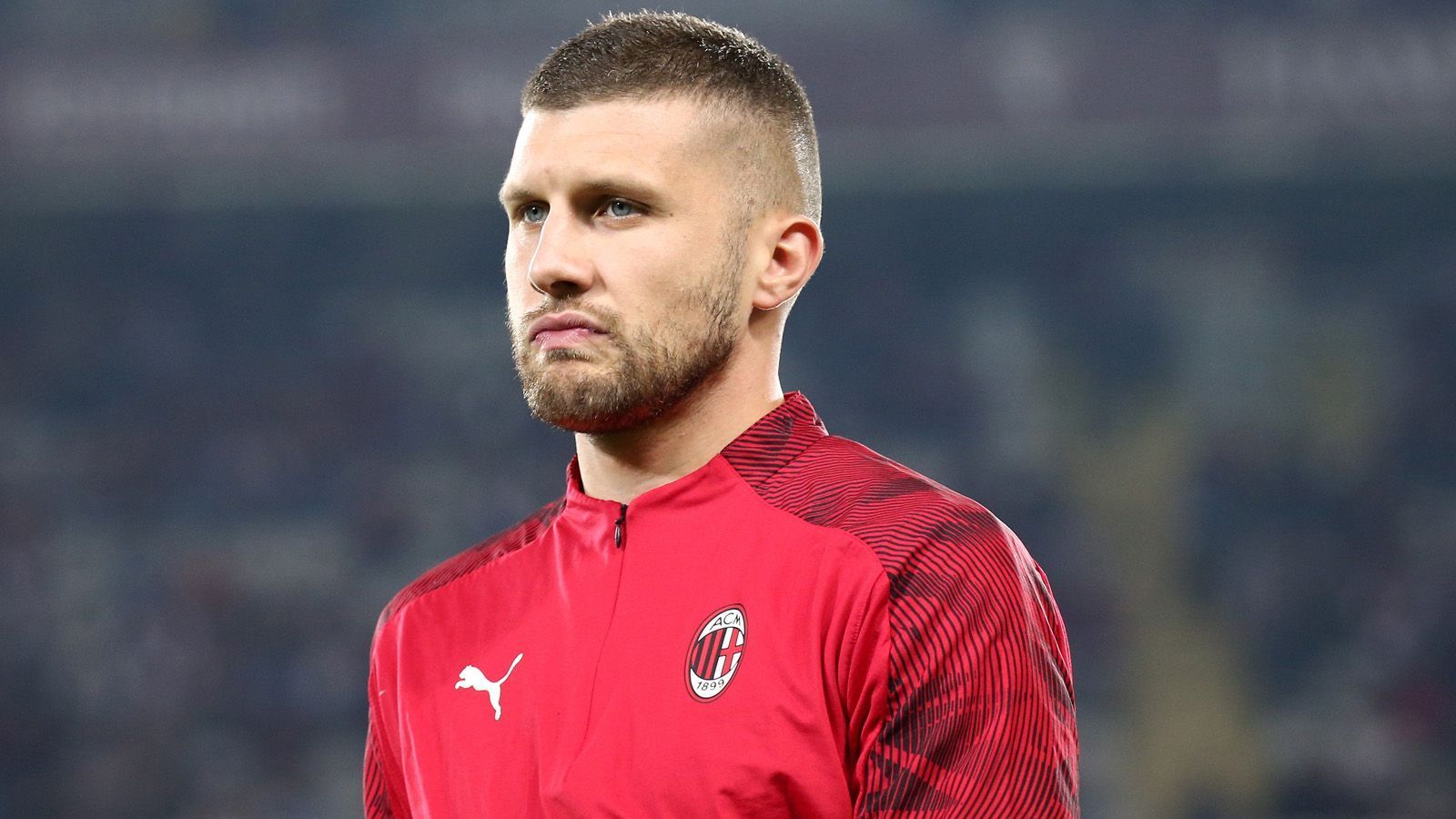 
                <strong>Ante Rebic (AC Mailand, Serie A) </strong><br>
                Am Deadline-Day der Transferperiode verließ Ante Rebic als drittes Mitglied der "Büffelherde" die Frankfurter Eintracht und wechselte, zunächst per Leihe, zum AC Mailand. Im Gegensatz zu Frankfurt wird der kroatische Vize-Weltmeister bei den Rossoneri allerdings nicht international spielen, die Mailänder sind für den europäischen Wettbewerb gesperrt. Tore konnte Rebic bisher noch nicht für den AC erzielen, stattdessen kam er bei seinen drei Einsätzen zu zwei gelben Karten. Für einen Stammplatz unter Trainer Marco Giampaolo reicht es für den 26-Jährigen bei Milan bislang nicht.    
              