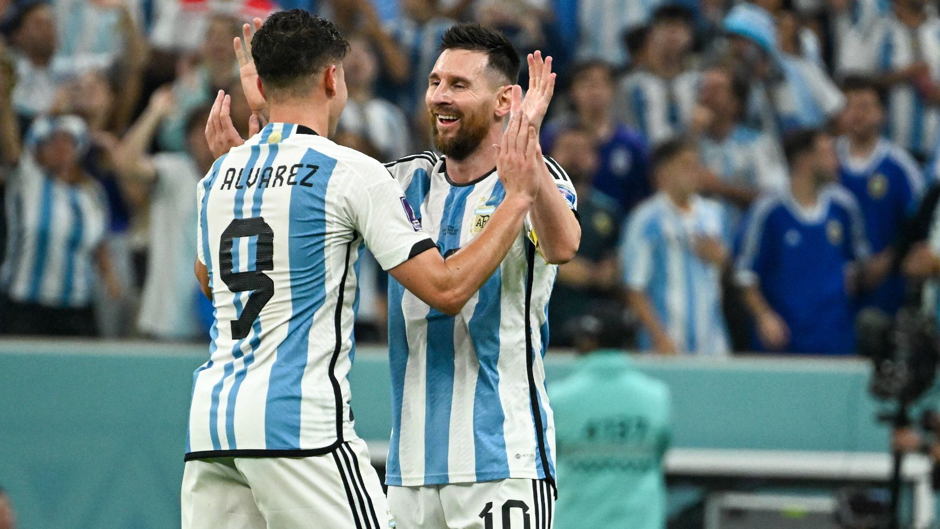 
                <strong>Olé (Argentinien)</strong><br>
                "Historisches Spiel für die Mannschaft: Messi und Julian führen Argentinien ins Finale"
              