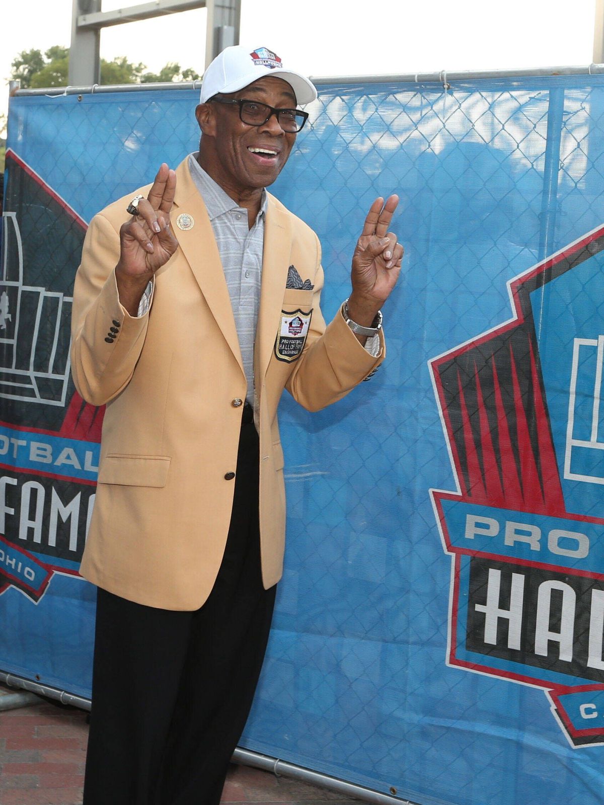 NFL, American Football Herren, USA Pro Football Hall of Fame-Enshrinement, Aug 5, 2017; Canton, OH, USA; Lem Barney arrives during the Professional Football HOF enshrinement ceremonies at the Tom B...