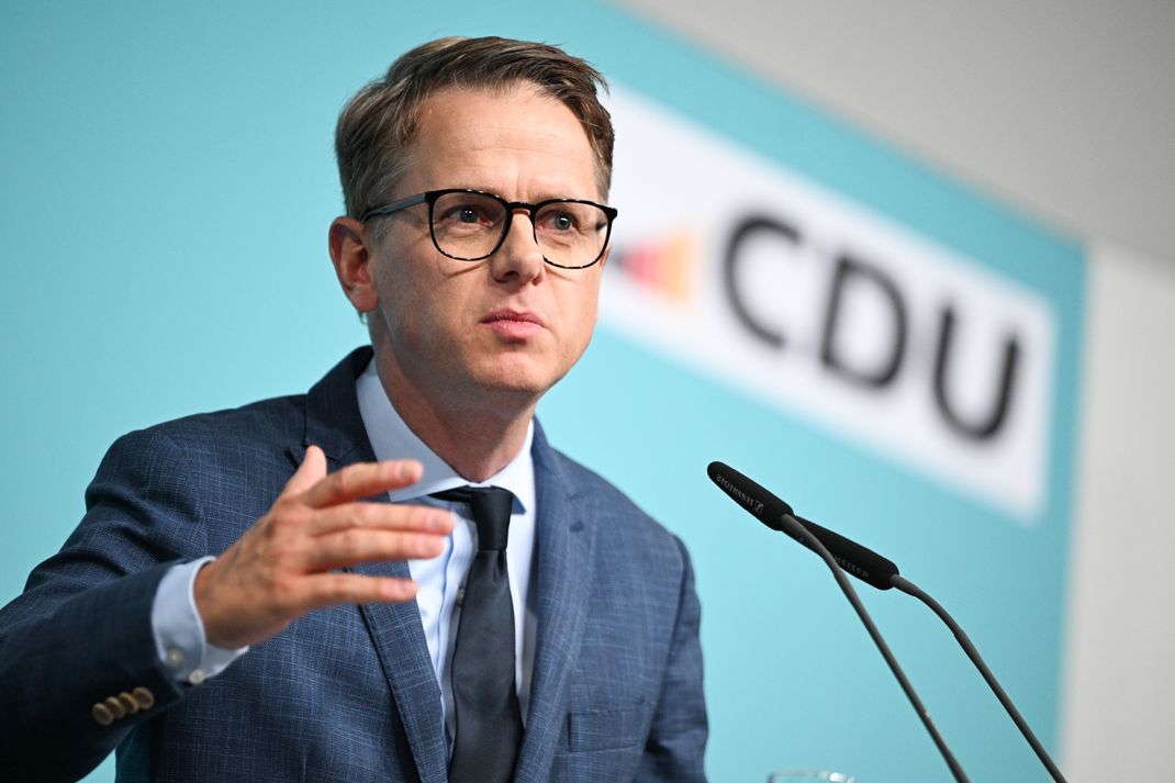 CDU-Generalsekretär Carsten Linnemann findet, die Kanzlerschaft sollte begrenzt werden.