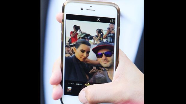 Fan-Selfie mit Kim Kardashian