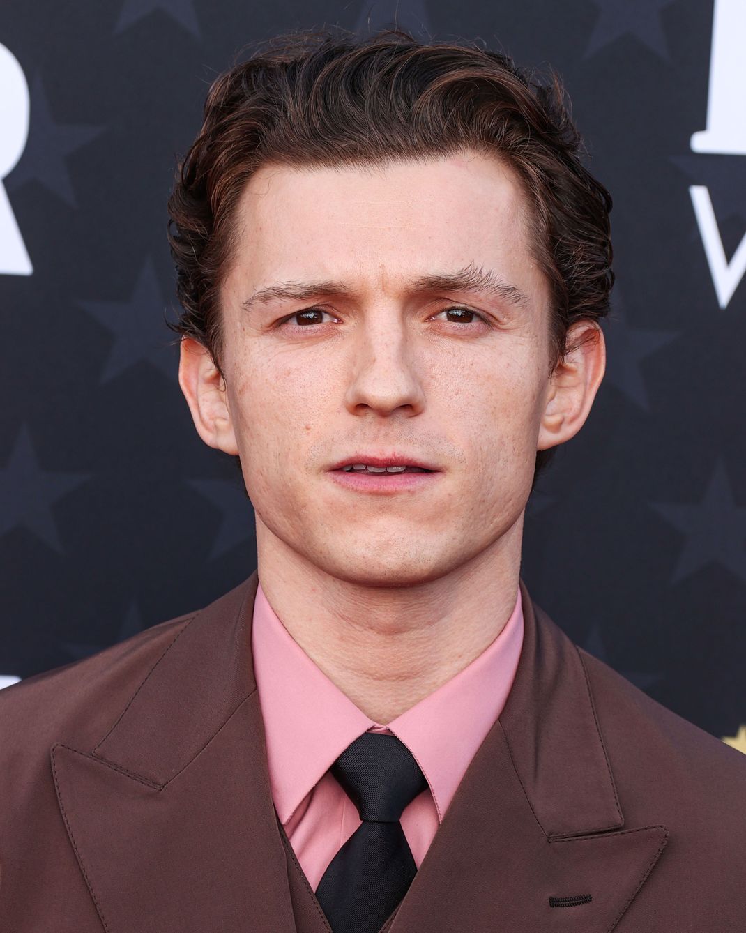 Tom Holland ist vor allem durch seine Rolle als Spiderman bekannt.