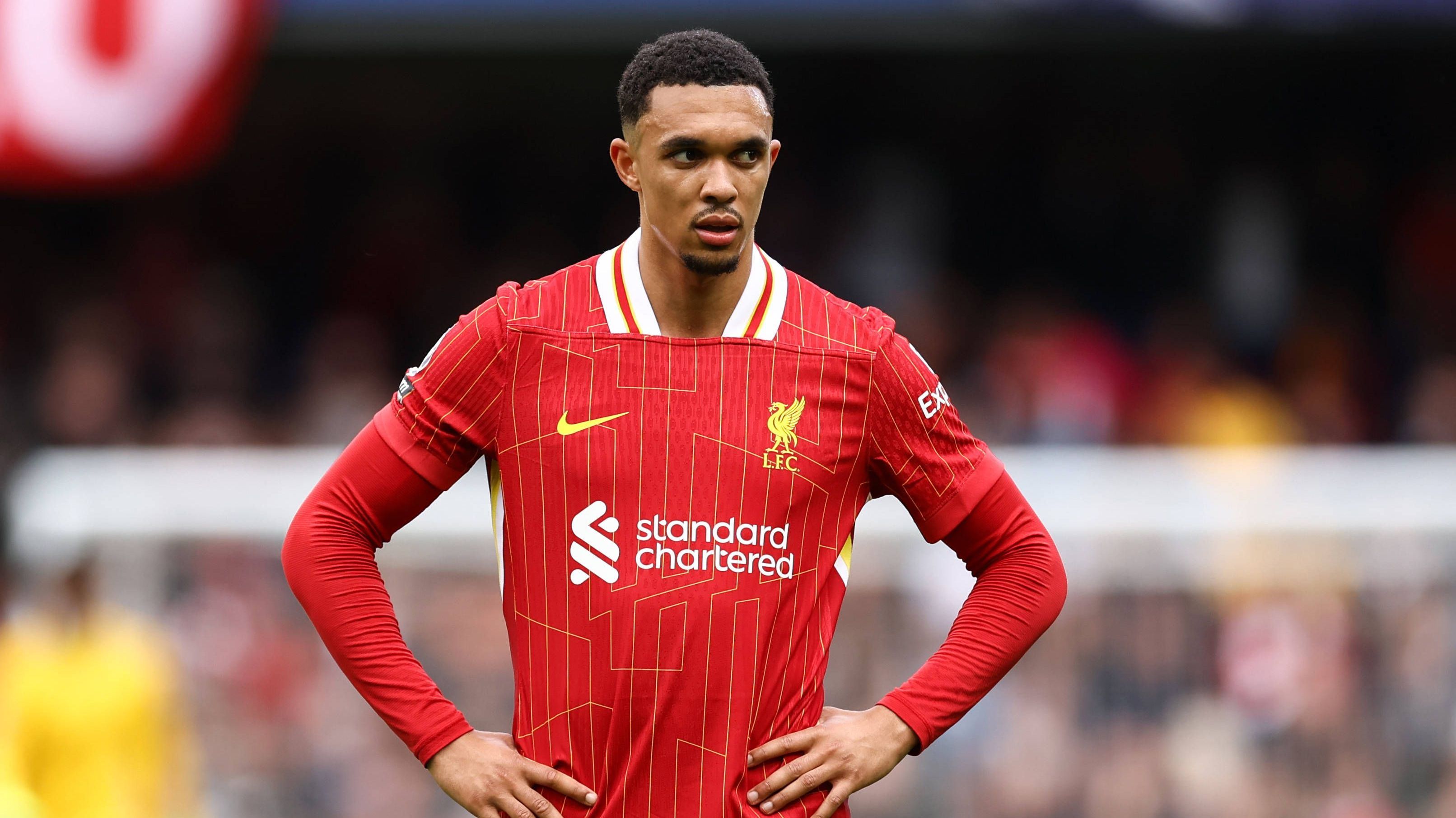 <strong>Trent Alexander-Arnold (FC Liverpool)</strong><br>Laut "The Guardian" möchte Real Madrid den englischen Rechtsverteidiger schon vor Auslaufen seines Vertrags verpflichten, um ihn bei der Klub-WM einsetzen zu können. Dafür würde allerdings eine Transfersumme anfallen und der 26-Jährige würde in der extra für die Klub-WM eingeführten Transferphase, zwischen dem 1. und 10. Juni, nach Spanien wechseln.