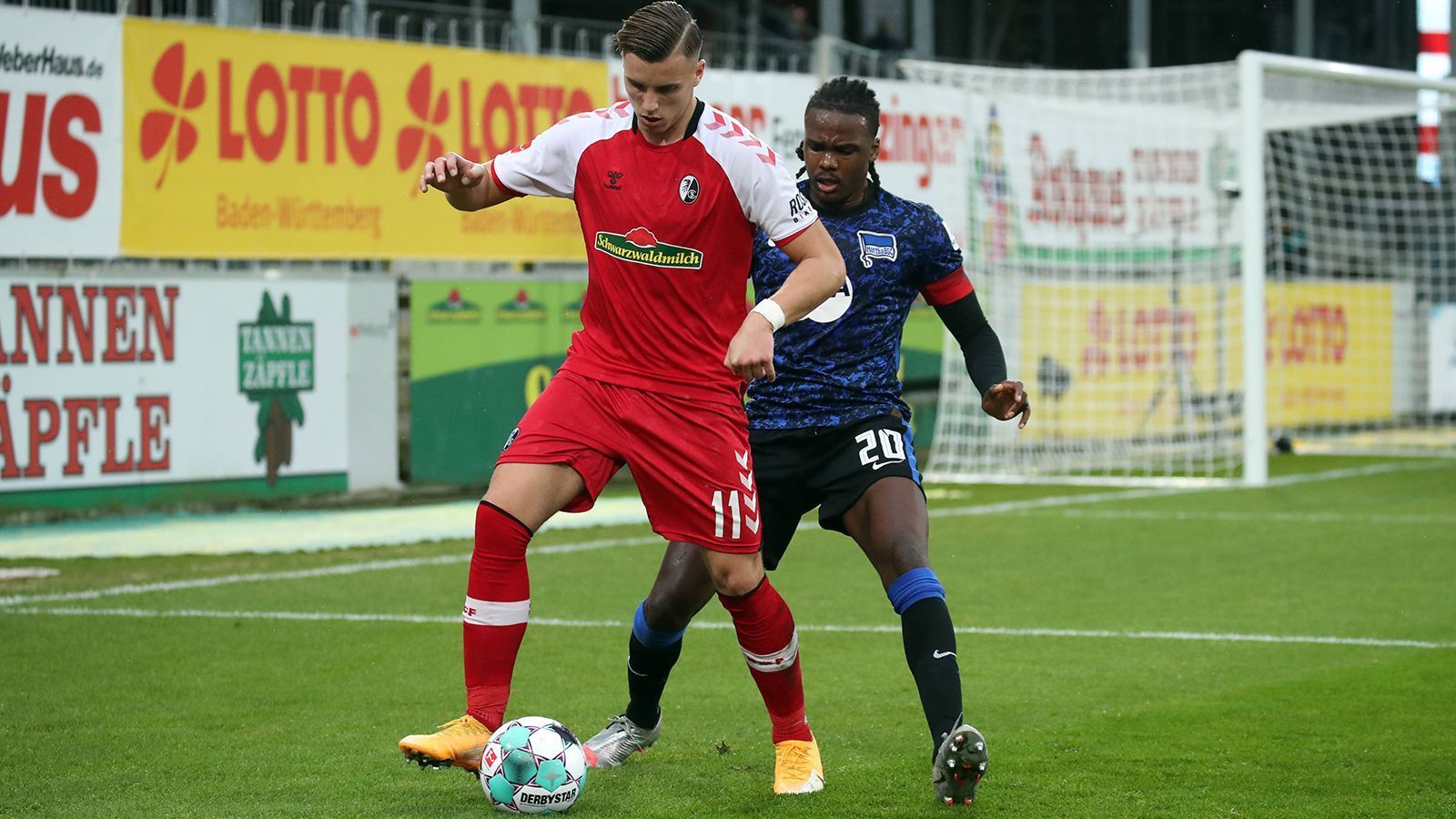 
                <strong>Ermedin Demirovic (SC Freiburg)</strong><br>
                Die Freiburger holten Demirovic im Sommer für knapp vier Millionen als Ersatz für Luca Waldschmidt, der zu Benfica gewechselt war. Wie die ganze Mannschaft kam der Bosnier zunächst zu Beginn der Saison nur schwer in Tritt, doch trug der 22-Jährige maßgeblich zum jüngsten Höhenflug der Freiburger bei, der den Breisgauern um den Jahreswechsel herum einen klubinternen Rekord von fünf Bundesligasiegen in Folge bescherte. Dabei glänzt der Mittelstürmer vor allem als Assistgeber: Neben drei eigenen Toren legte Demirovic bereits sieben Treffer in seinen 17 Spielen auf.
              